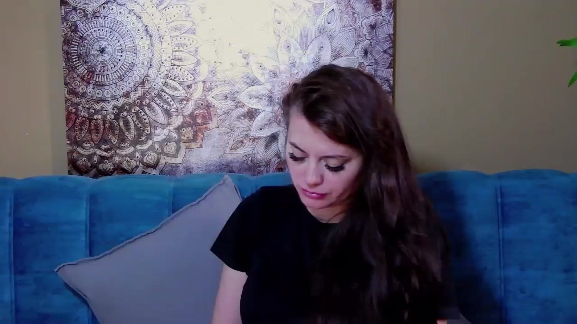 Gallery image thumbnail from ForeverChic's myfreecams stream on, 07/11/2024, 08:00 image 14 of 20