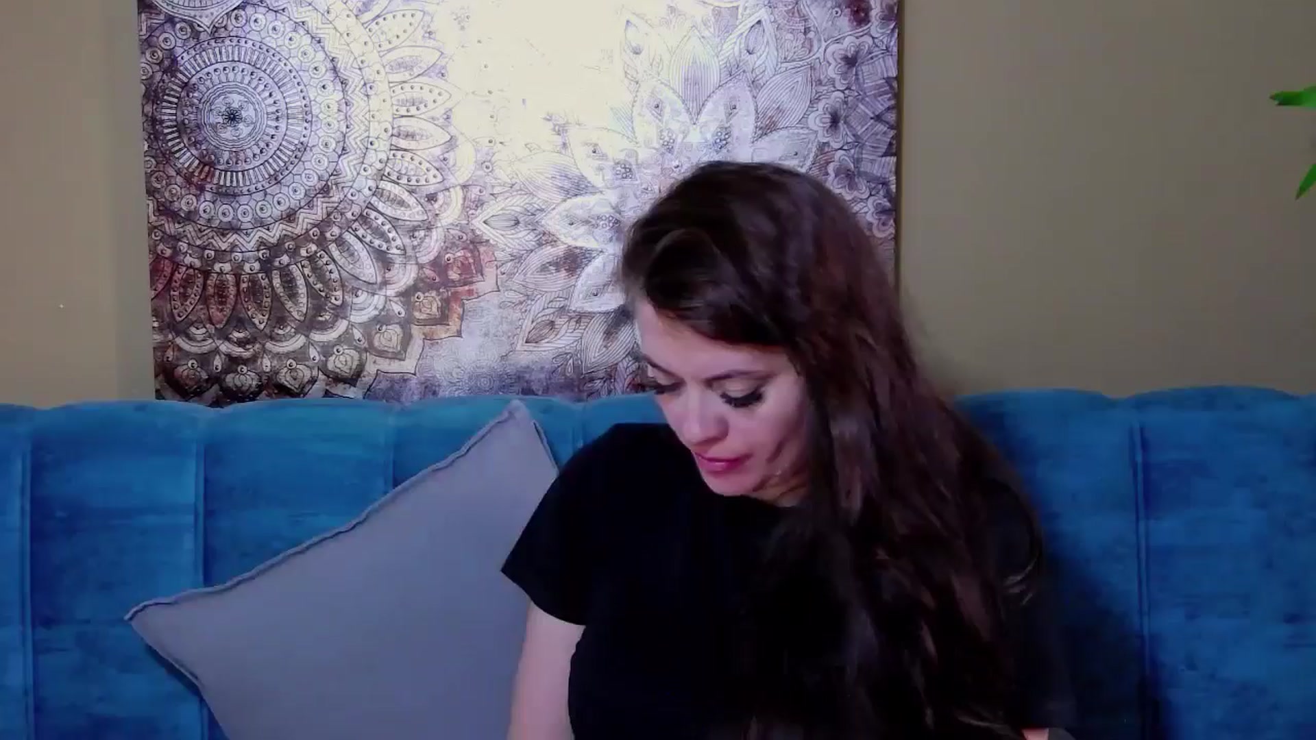 Gallery image thumbnail from ForeverChic's myfreecams stream on, 07/11/2024, 08:00 image 8 of 20