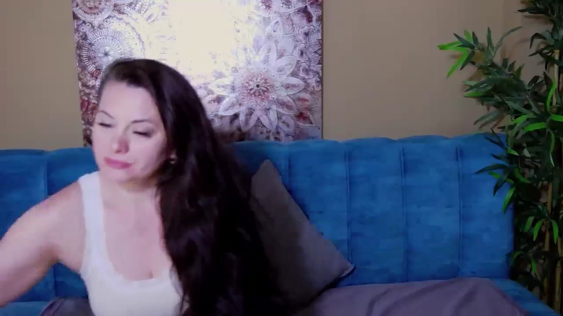 Gallery image thumbnail from ForeverChic's myfreecams stream on, 07/12/2024, 07:36 image 10 of 20