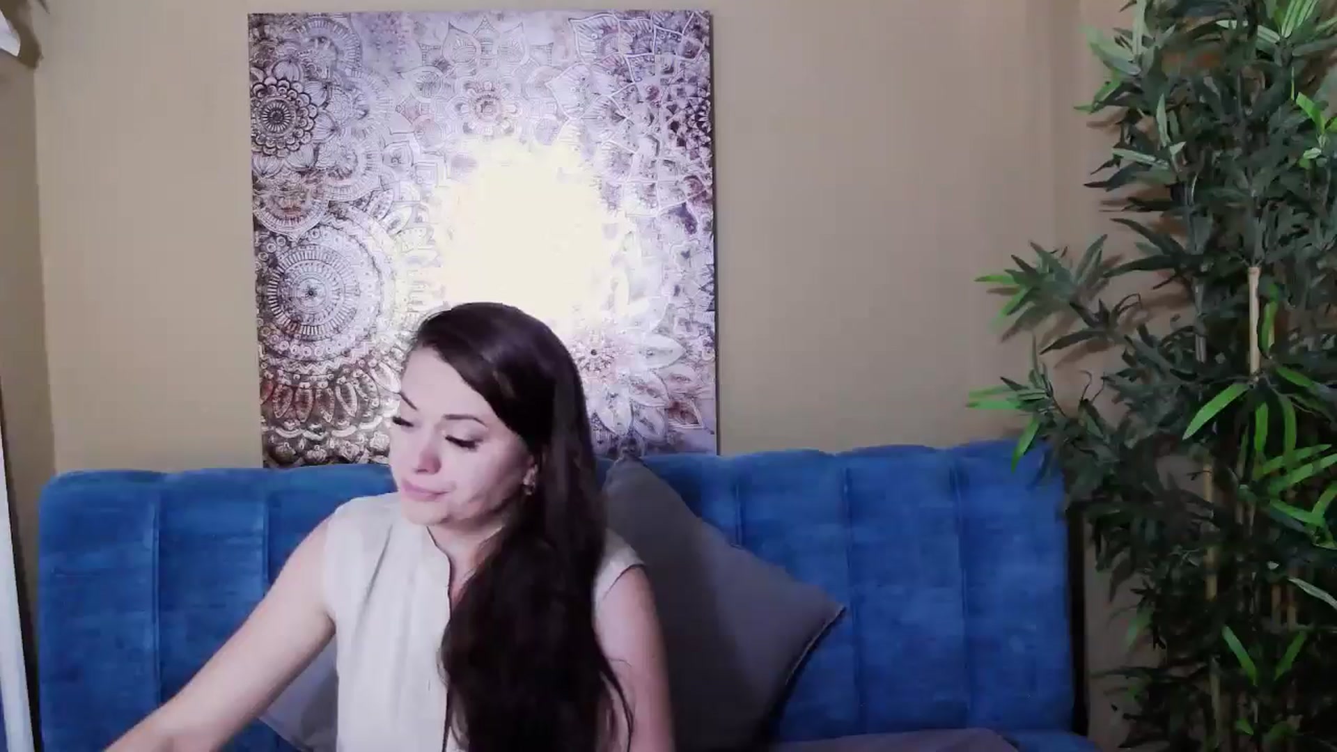 Gallery image thumbnail from ForeverChic's myfreecams stream on, 07/15/2024, 10:40 image 8 of 20
