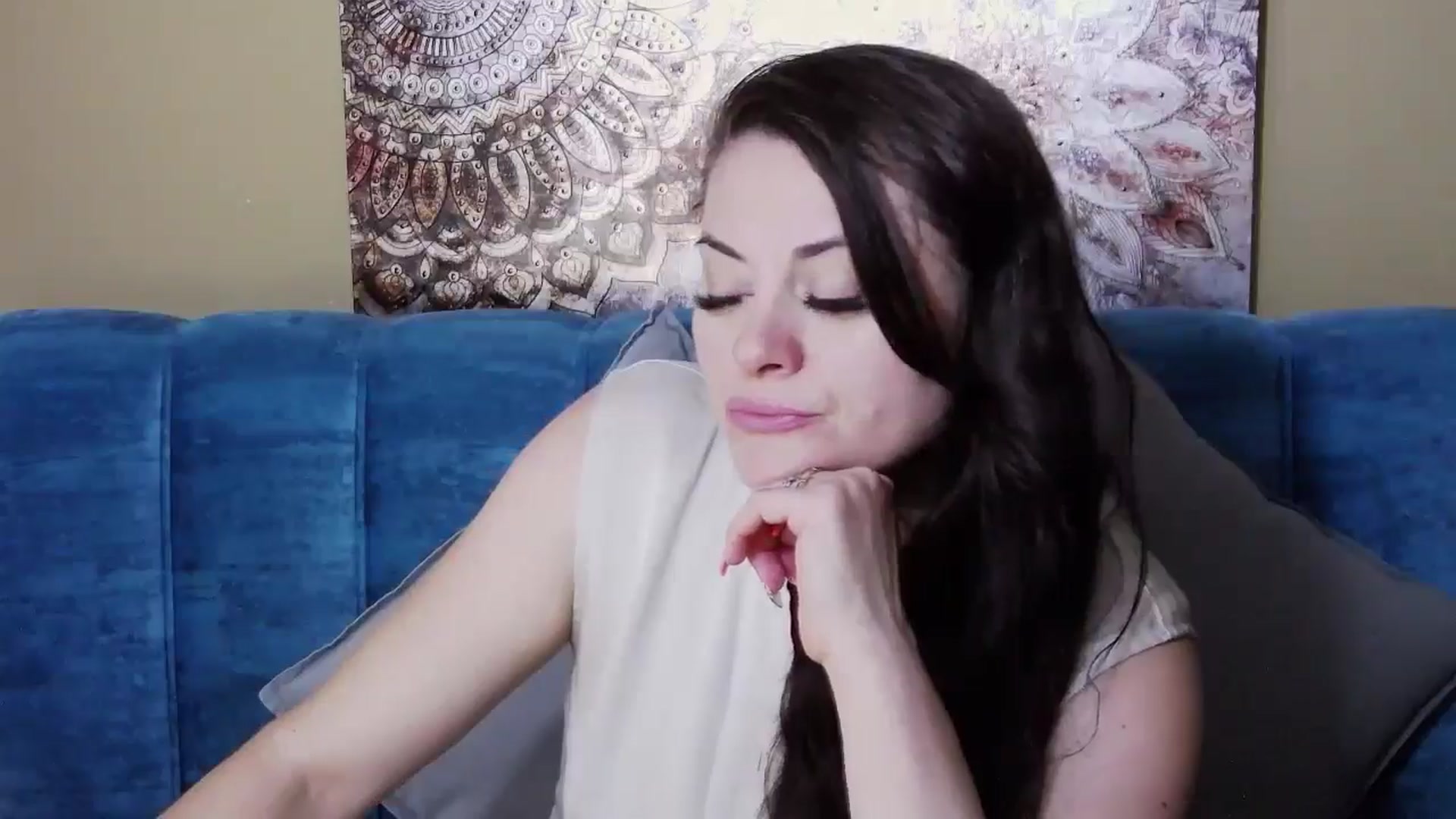 Gallery image thumbnail from ForeverChic's myfreecams stream on, 07/15/2024, 10:40 image 3 of 20
