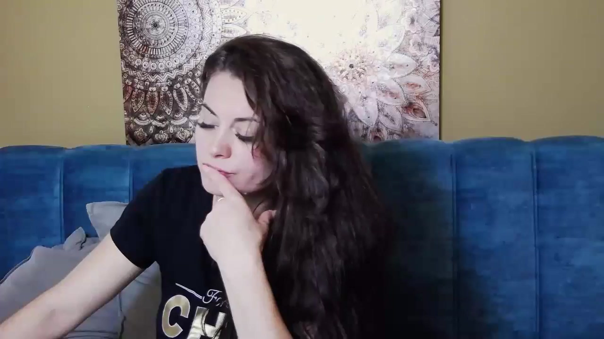 Gallery image thumbnail from ForeverChic's myfreecams stream on, 07/17/2024, 08:35 image 14 of 20