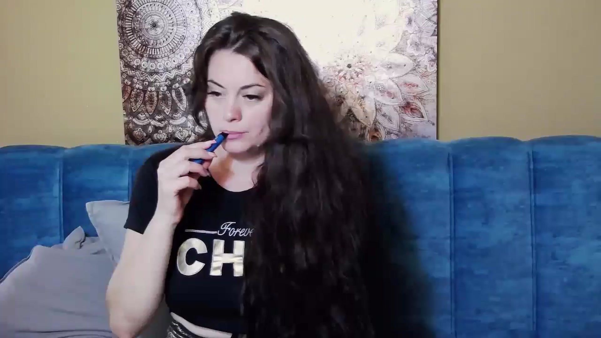 Gallery image thumbnail from ForeverChic's myfreecams stream on, 07/17/2024, 08:35 image 17 of 20