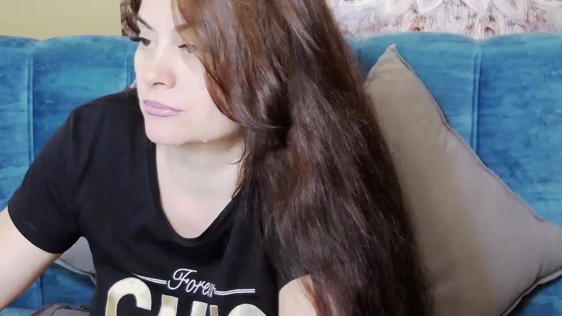 Gallery image thumbnail from ForeverChic's myfreecams stream on, 07/17/2024, 12:34 image 4 of 20