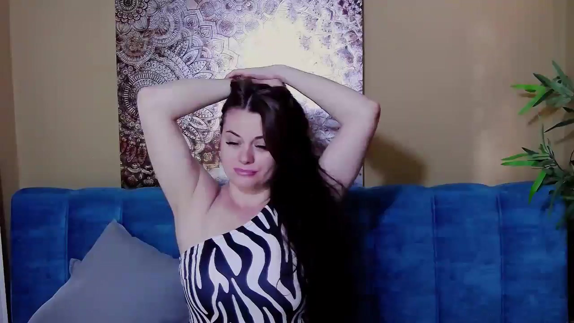 Gallery image thumbnail from ForeverChic's myfreecams stream on, 07/20/2024, 12:00 image 5 of 20