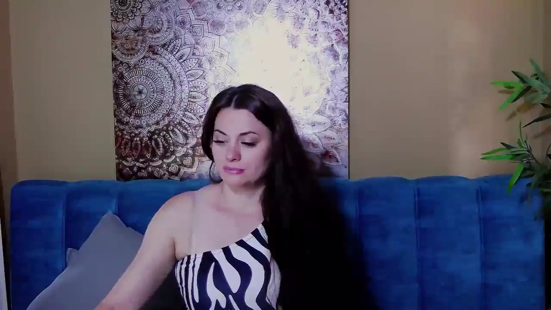 Gallery image thumbnail from ForeverChic's myfreecams stream on, 07/20/2024, 12:00 image 2 of 20
