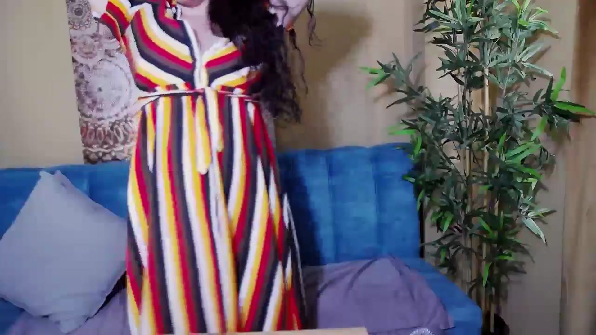 Gallery image thumbnail from ForeverChic's myfreecams stream on, 07/23/2024, 07:28 image 17 of 20