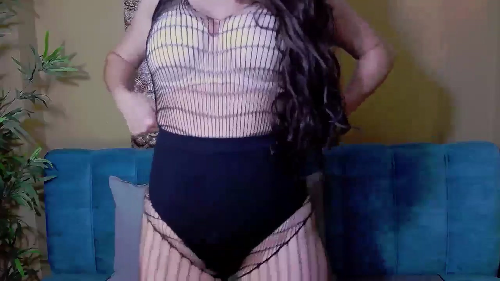 Gallery image thumbnail from ForeverChic's myfreecams stream on, 08/06/2024, 08:51 image 10 of 20