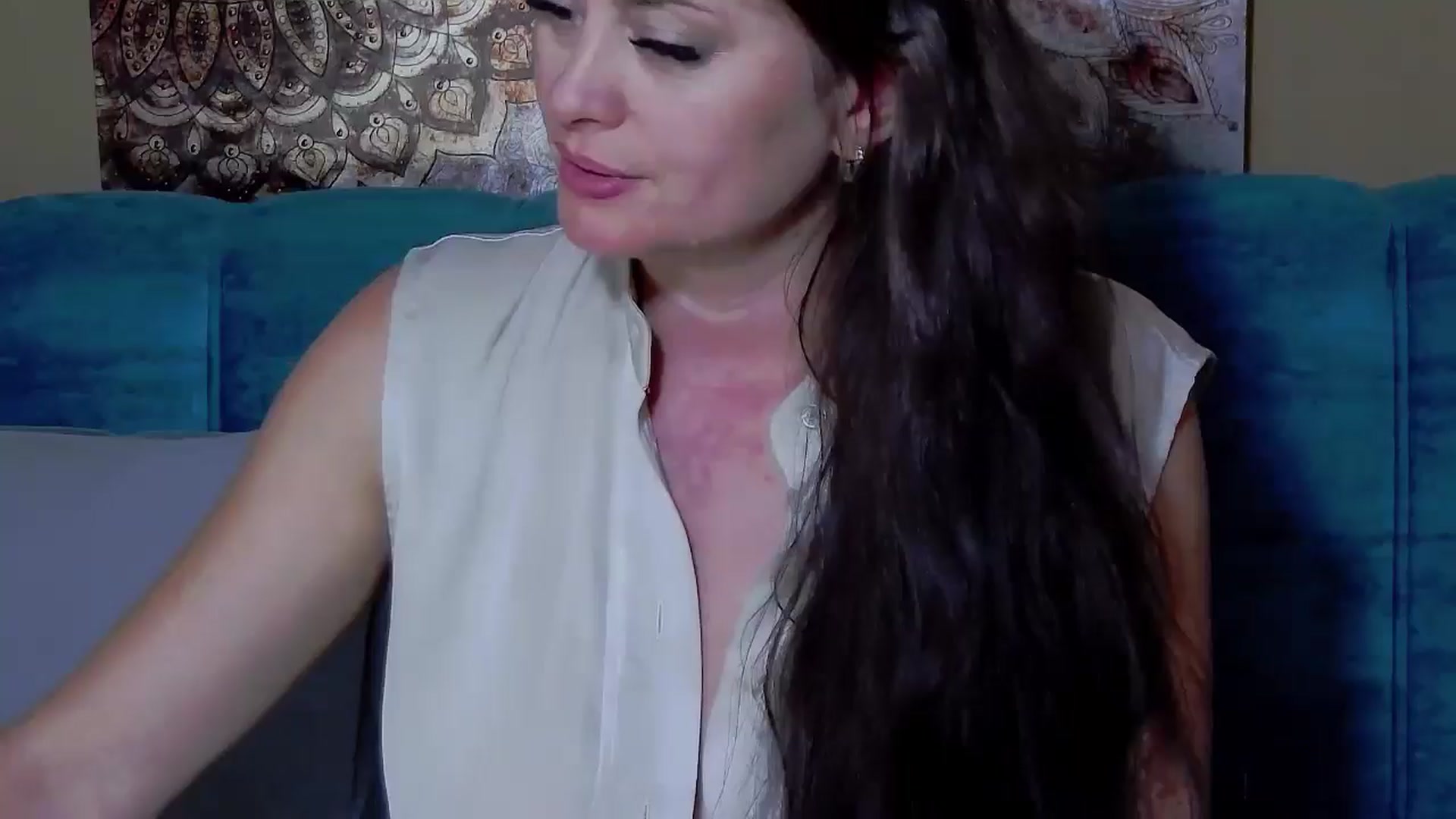 Gallery image thumbnail from ForeverChic's myfreecams stream on, 08/12/2024, 11:01 image 1 of 20