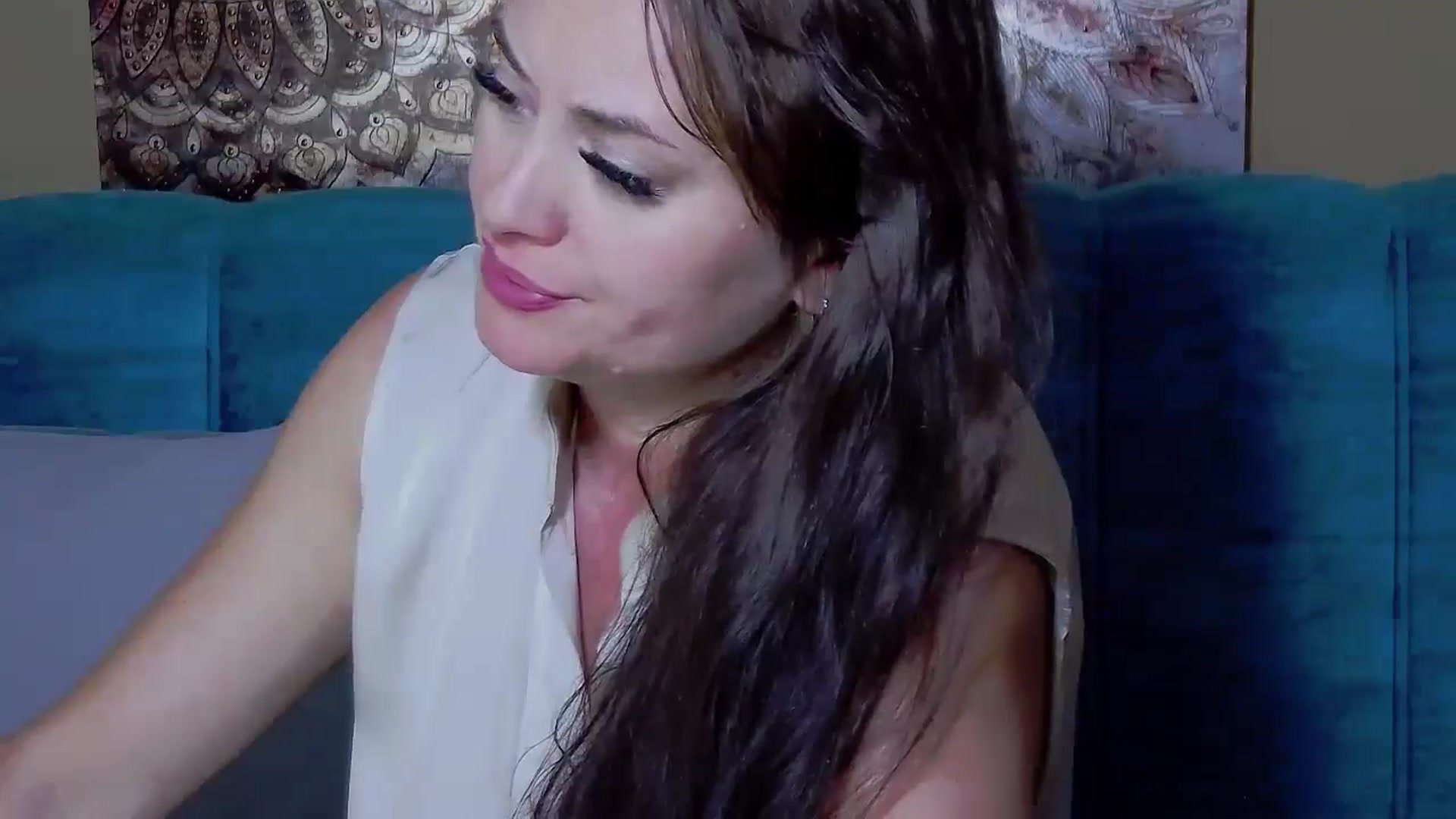 Gallery image thumbnail from ForeverChic's myfreecams stream on, 08/12/2024, 11:01 image 2 of 20