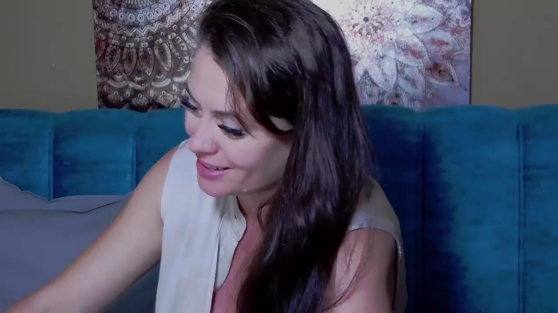 Gallery image thumbnail from ForeverChic's myfreecams stream on, 08/12/2024, 15:01 image 4 of 20