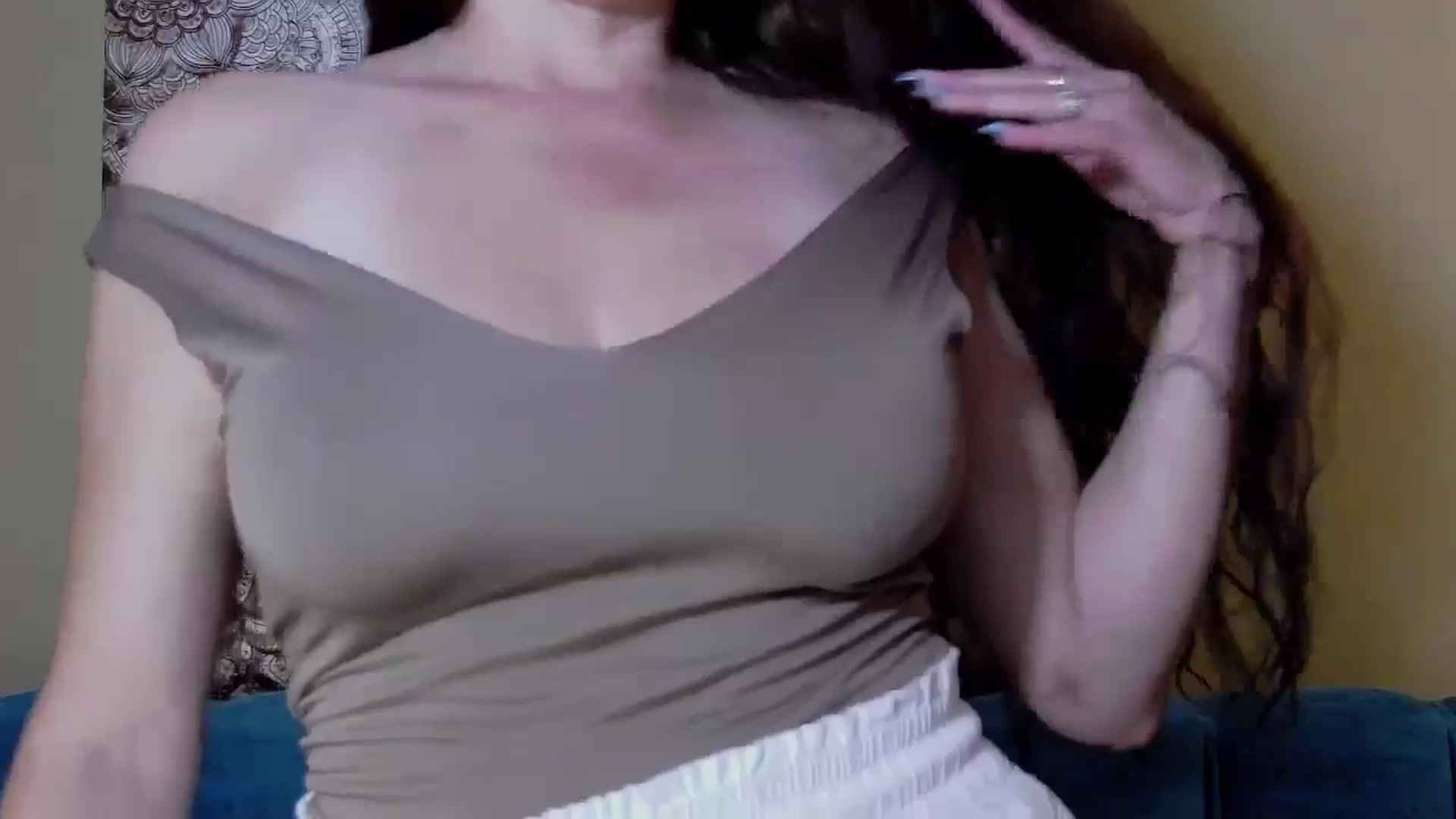 Gallery image thumbnail from ForeverChic's myfreecams stream on, 08/14/2024, 08:03 image 18 of 20