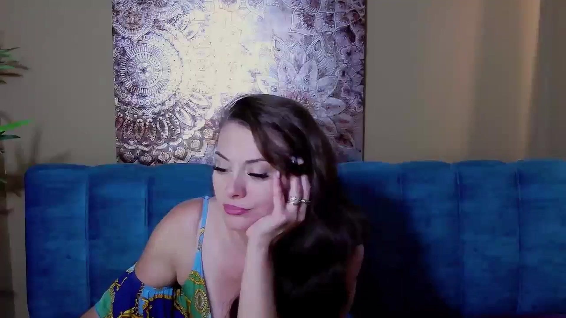 Gallery image thumbnail from ForeverChic's myfreecams stream on, 08/15/2024, 10:28 image 20 of 20