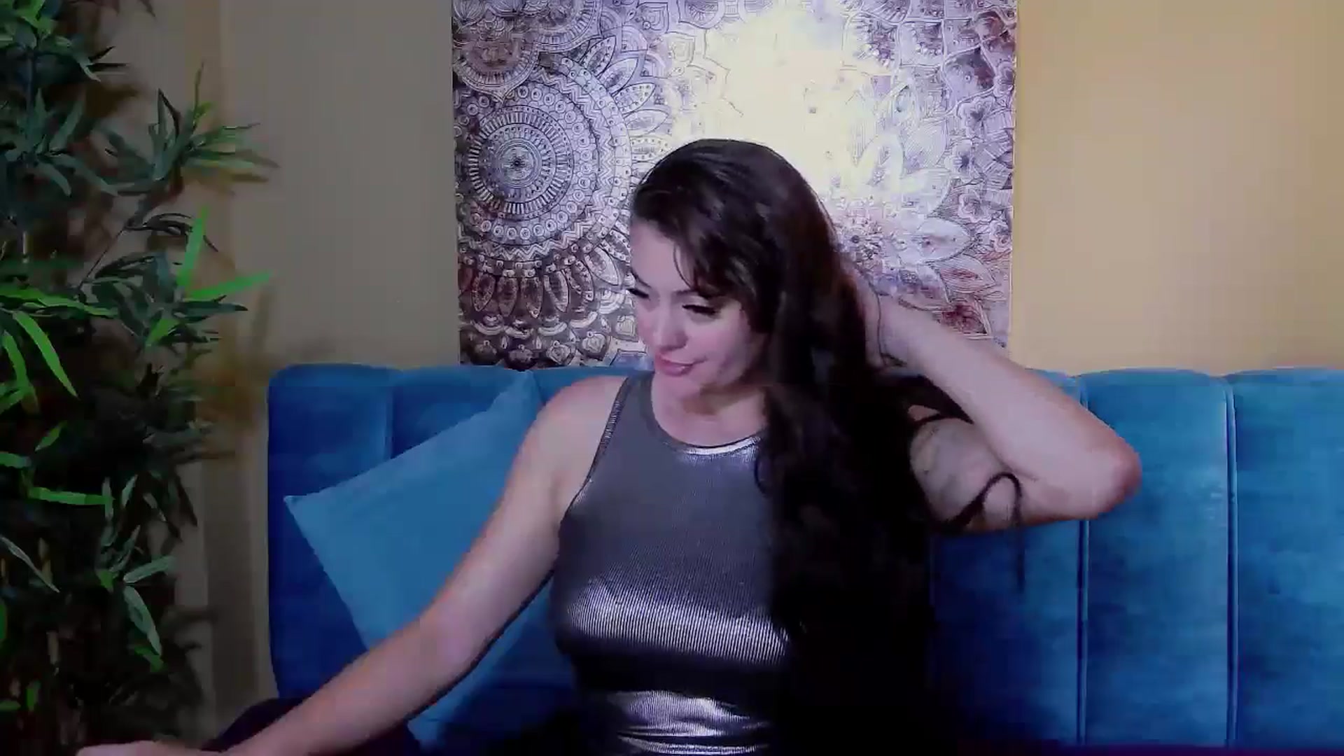 Gallery image thumbnail from ForeverChic's myfreecams stream on, 08/16/2024, 06:15 image 4 of 20