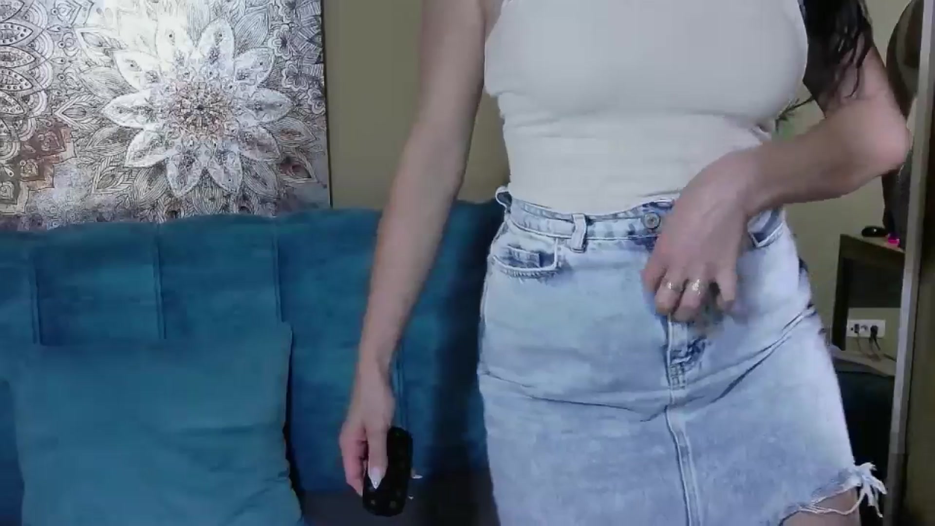 Gallery image thumbnail from ForeverChic's myfreecams stream on, 08/26/2024, 08:53 image 13 of 20