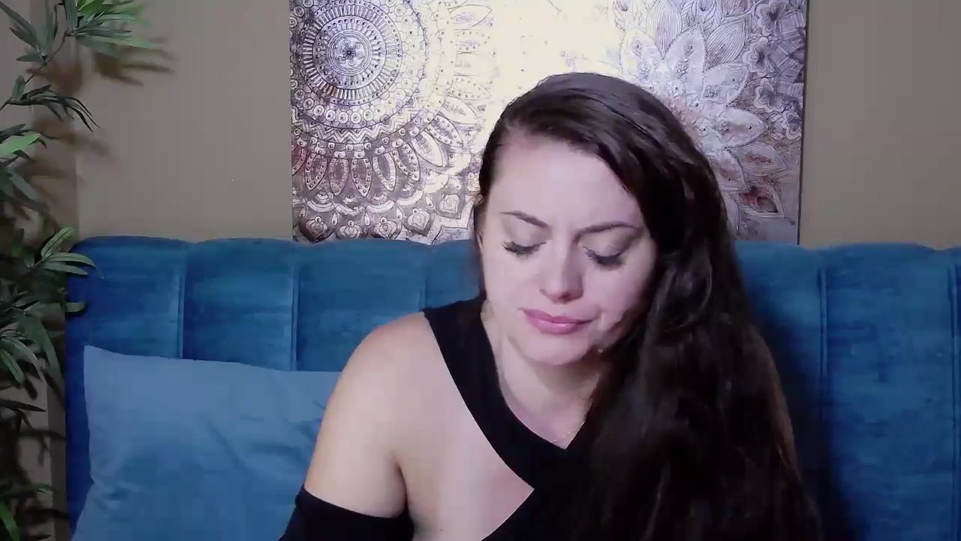 Gallery image thumbnail from ForeverChic's myfreecams stream on, 09/11/2024, 10:41 image 14 of 20