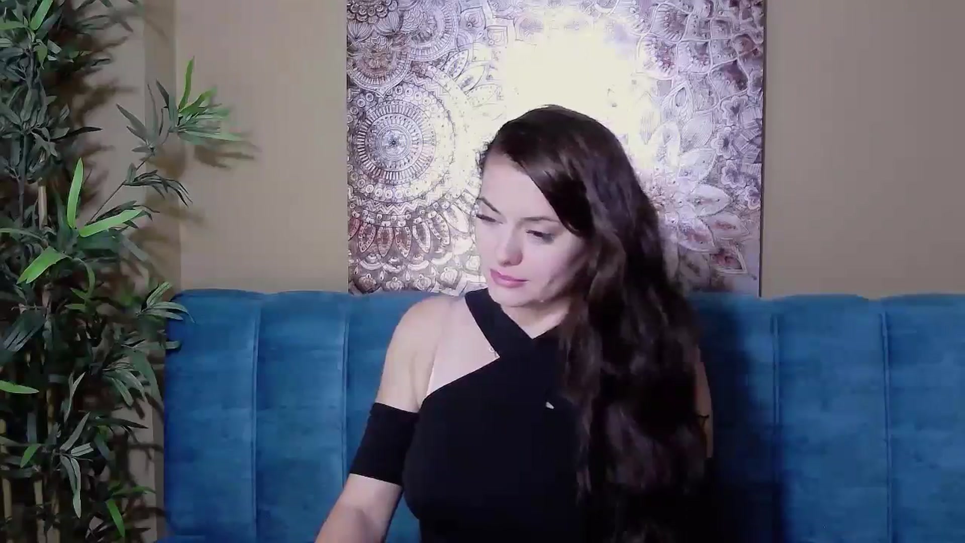 Gallery image thumbnail from ForeverChic's myfreecams stream on, 09/11/2024, 10:41 image 6 of 20