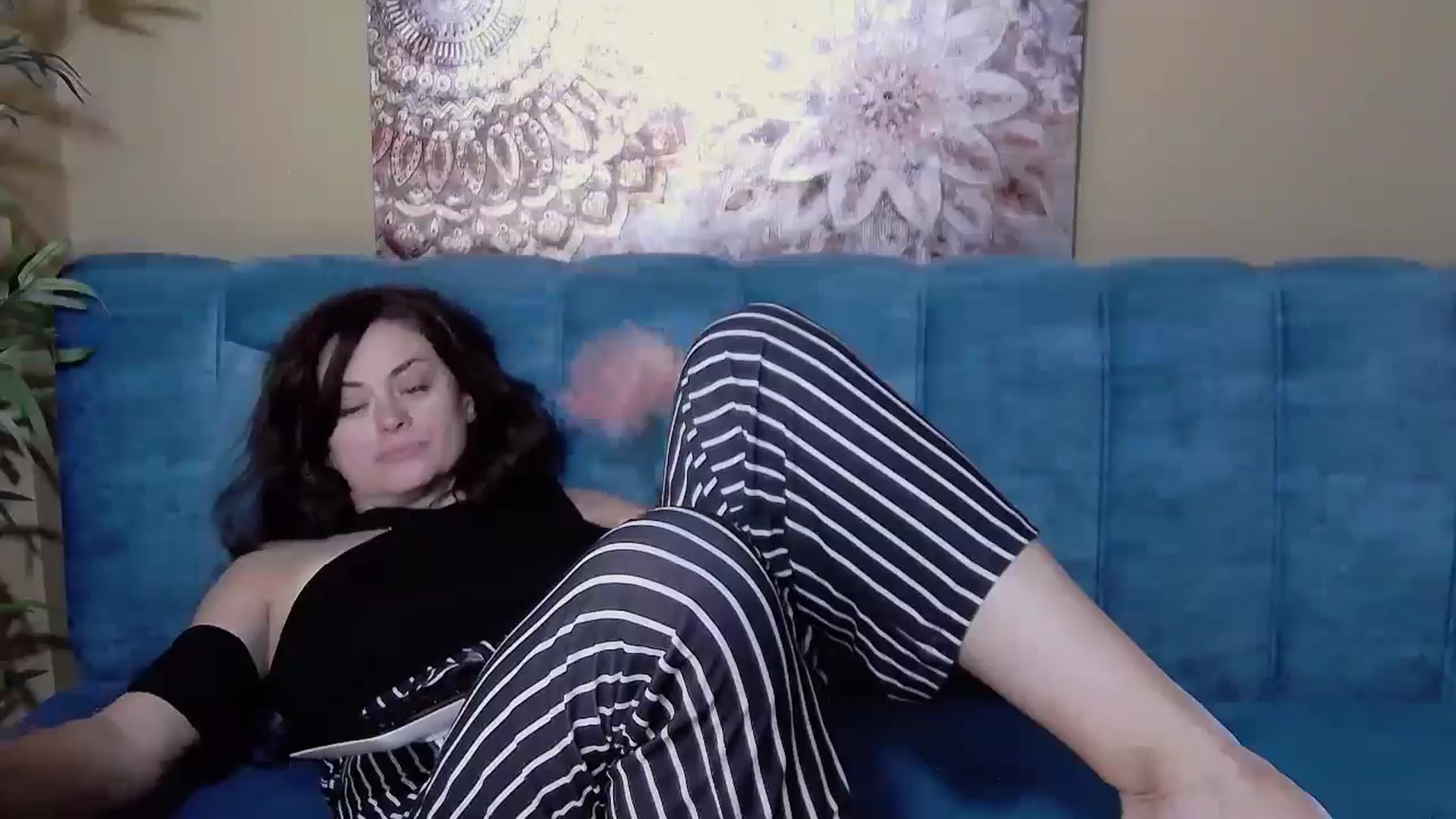 Gallery image thumbnail from ForeverChic's myfreecams stream on, 09/11/2024, 13:54 image 10 of 20