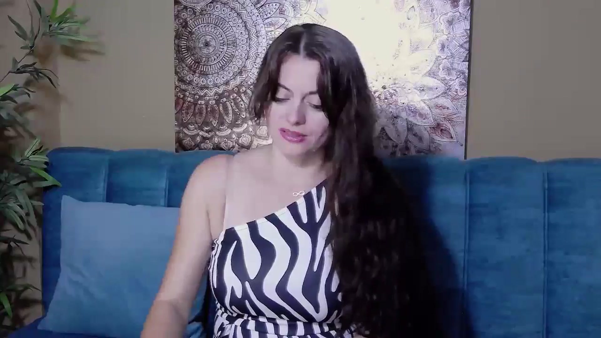 Gallery image thumbnail from ForeverChic's myfreecams stream on, 09/14/2024, 09:33 image 5 of 20