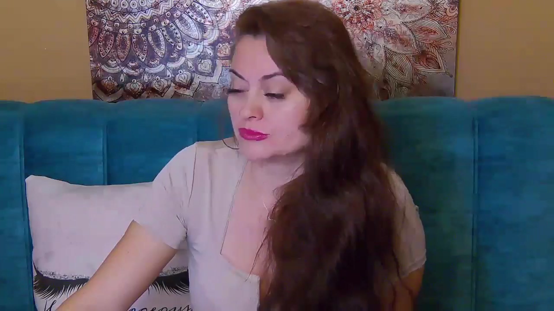 Gallery image thumbnail from ForeverChic's myfreecams stream on, 10/15/2024, 09:57 image 9 of 20