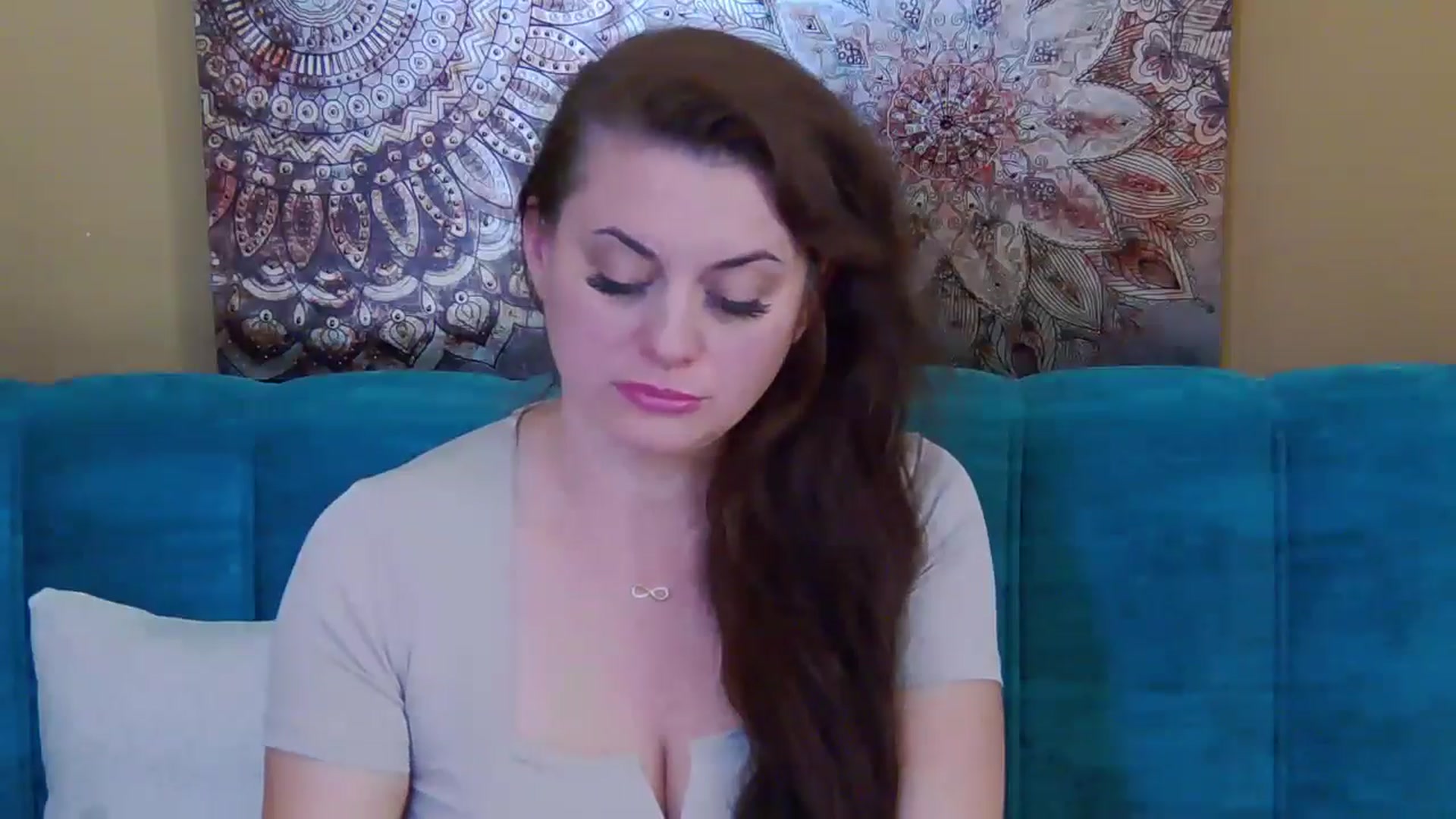 Gallery image thumbnail from ForeverChic's myfreecams stream on, 10/15/2024, 11:50 image 8 of 20