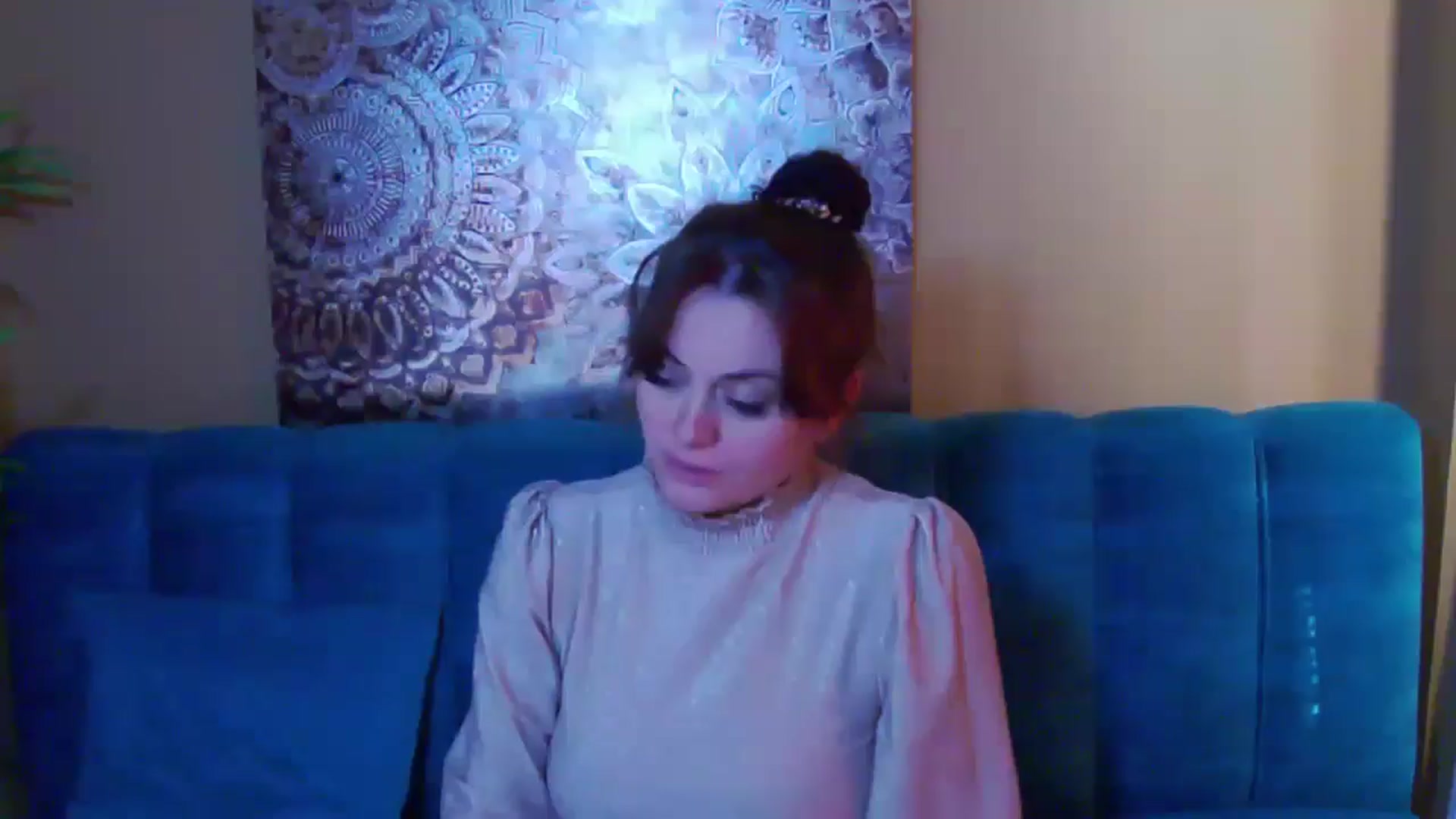 Gallery image thumbnail from ForeverChic's myfreecams stream on, 10/18/2024, 13:19 image 7 of 20