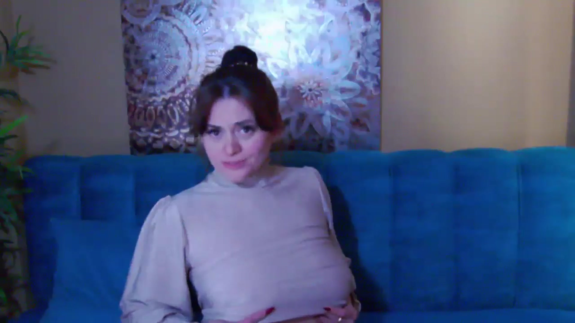 Gallery image thumbnail from ForeverChic's myfreecams stream on, 10/18/2024, 13:19 image 16 of 20