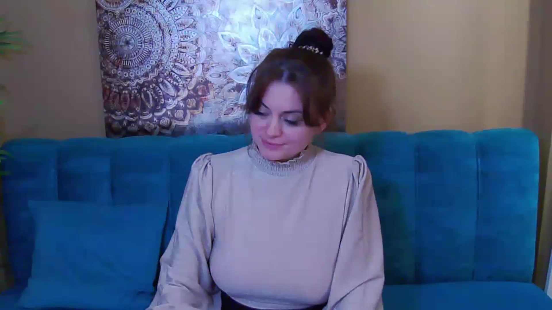 Gallery image thumbnail from ForeverChic's myfreecams stream on, 10/18/2024, 13:19 image 11 of 20