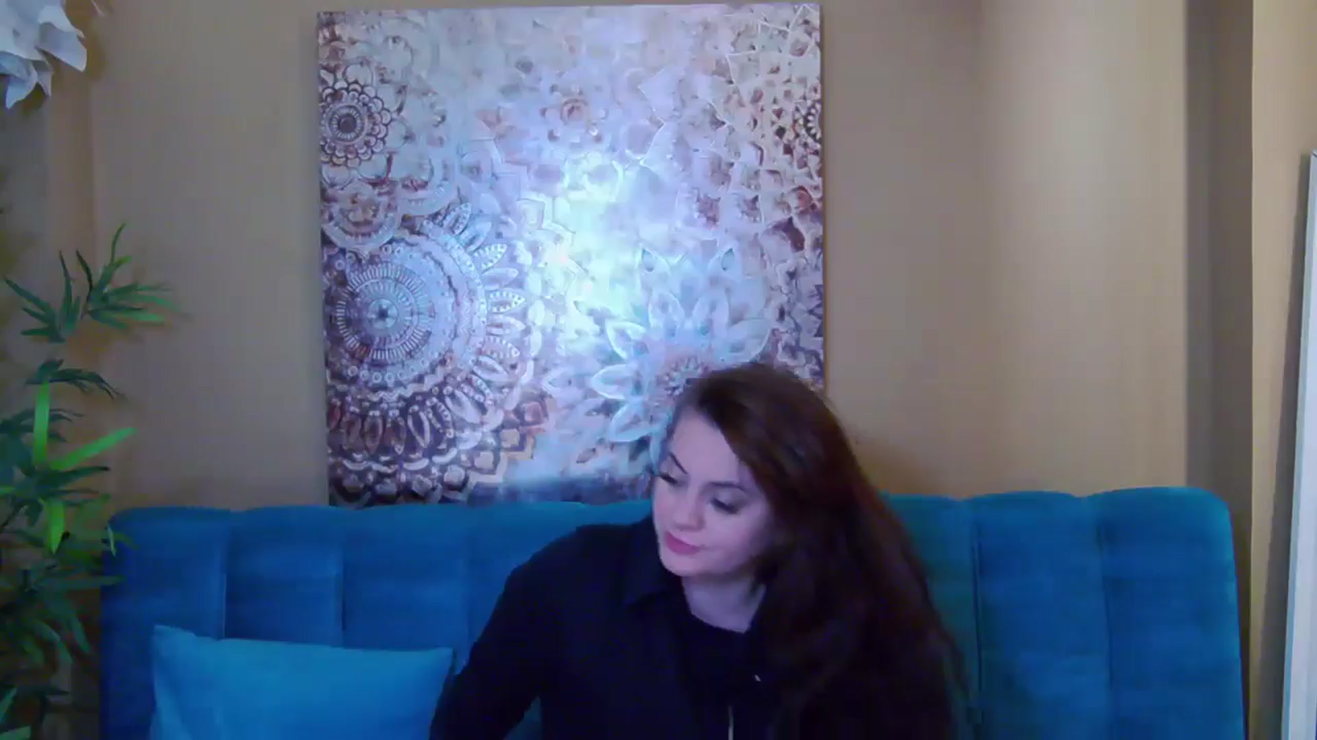 Gallery image thumbnail from ForeverChic's myfreecams stream on, 10/19/2024, 13:43 image 6 of 20