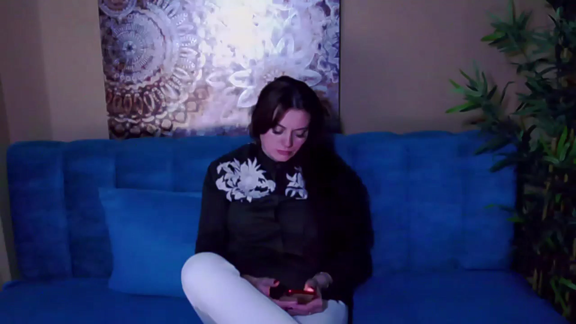 Gallery image thumbnail from ForeverChic's myfreecams stream on, 10/22/2024, 09:38 image 6 of 20