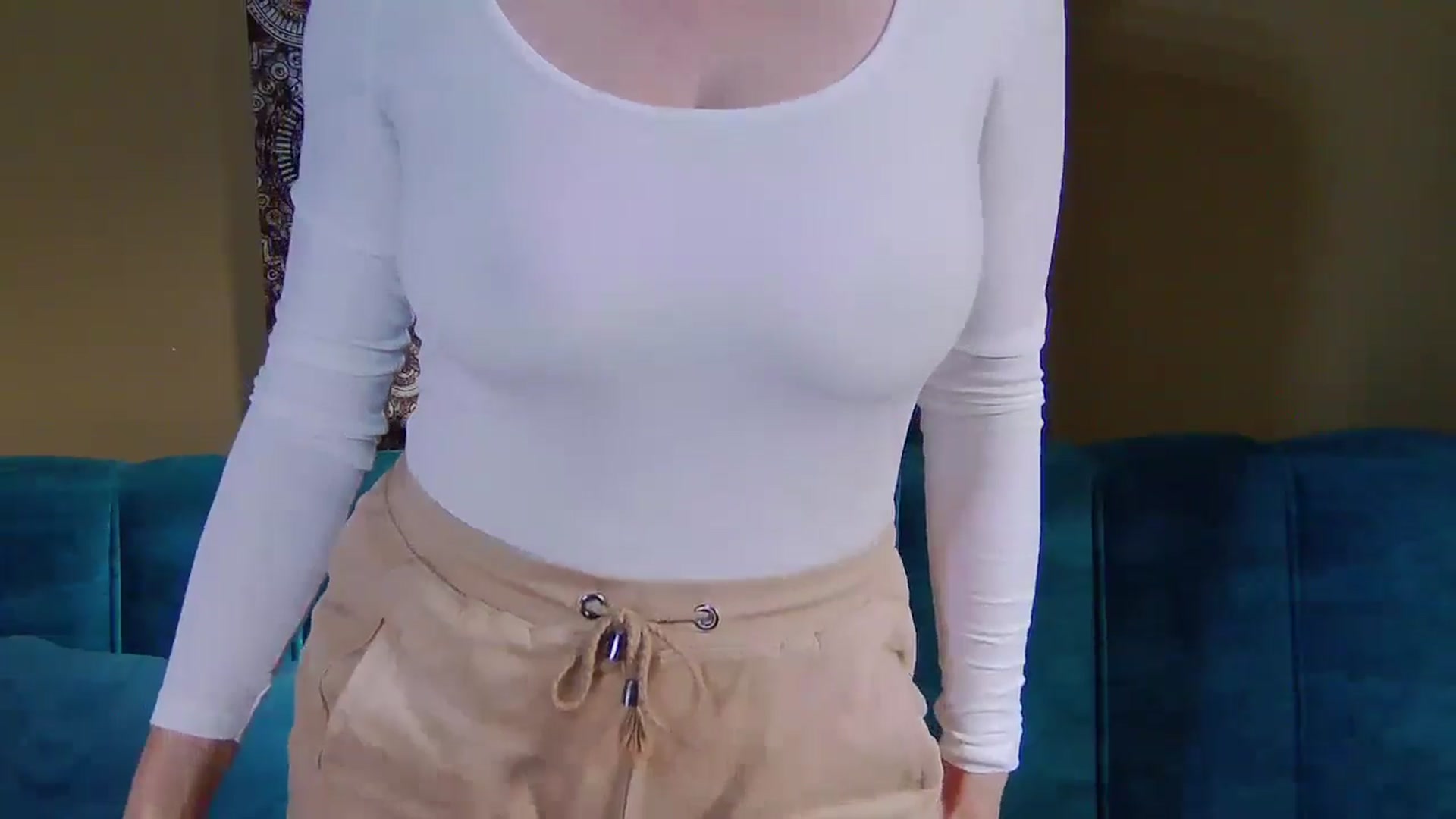 Gallery image thumbnail from ForeverChic's myfreecams stream on, 10/24/2024, 14:52 image 6 of 20