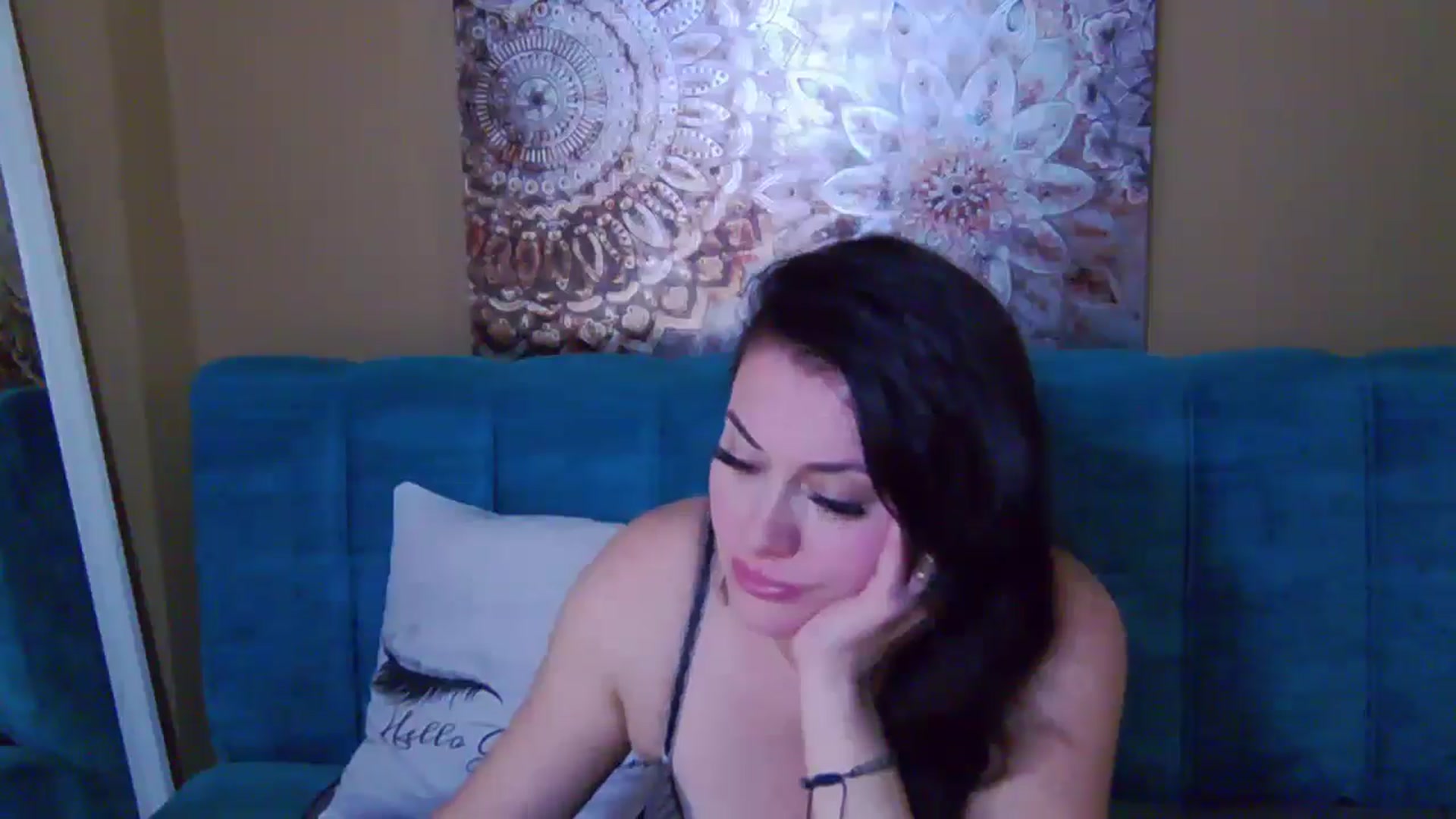 Gallery image thumbnail from ForeverChic's myfreecams stream on, 10/30/2024, 13:24 image 17 of 20