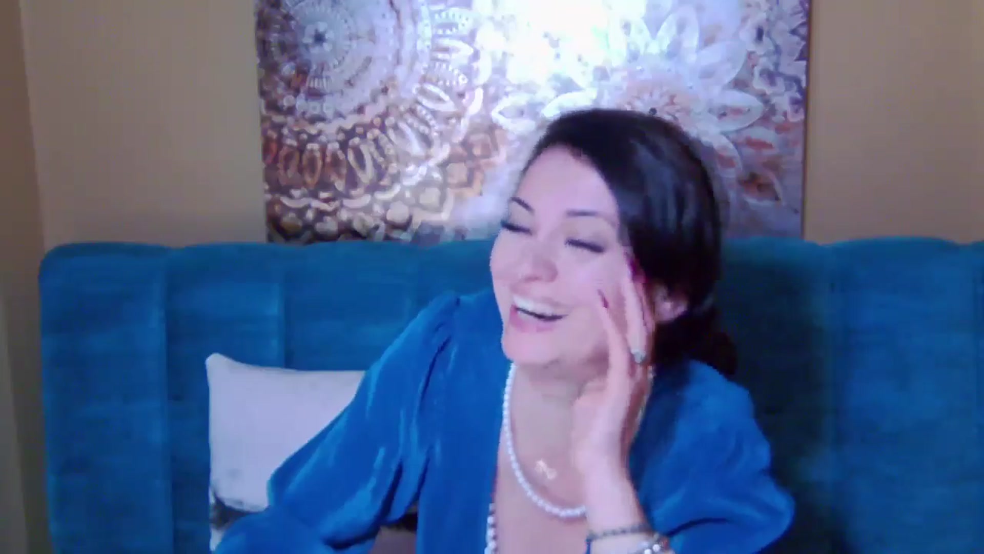 Gallery image thumbnail from ForeverChic's myfreecams stream on, 11/01/2024, 12:49 image 18 of 20