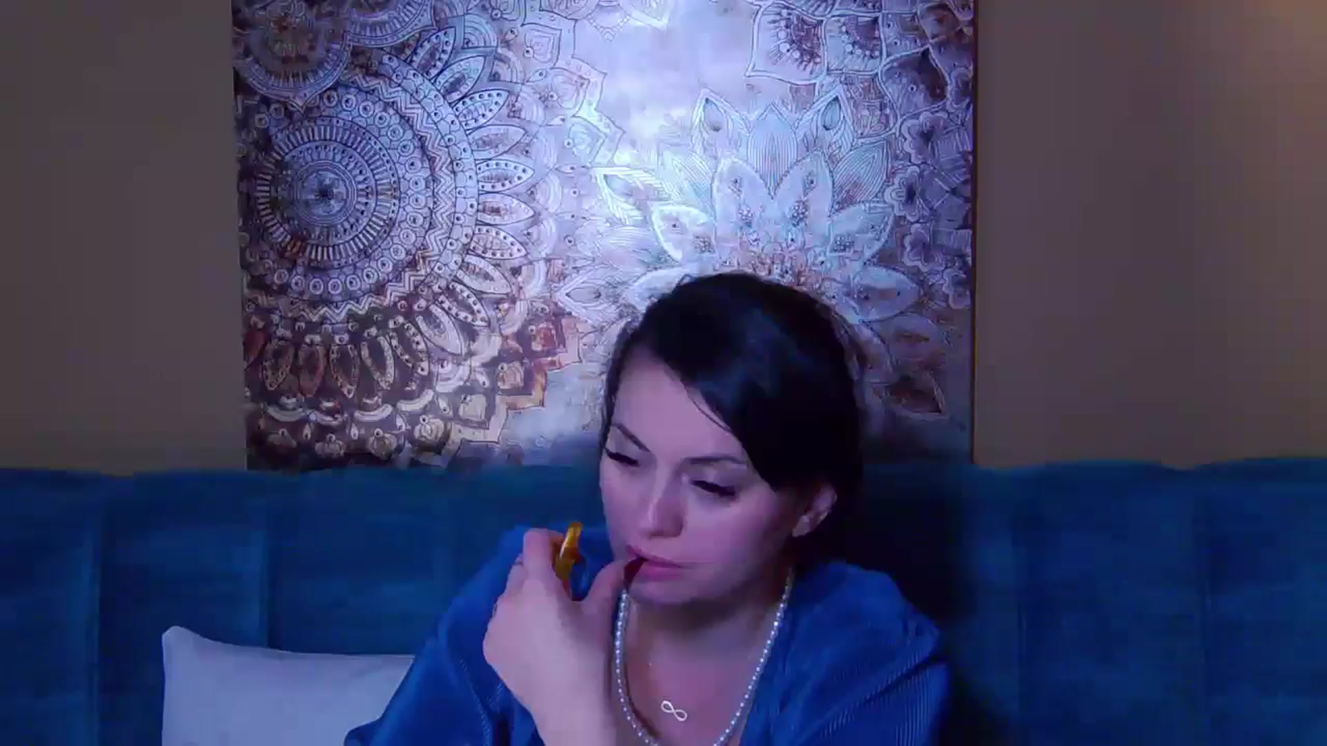 Gallery image thumbnail from ForeverChic's myfreecams stream on, 11/01/2024, 13:09 image 18 of 20