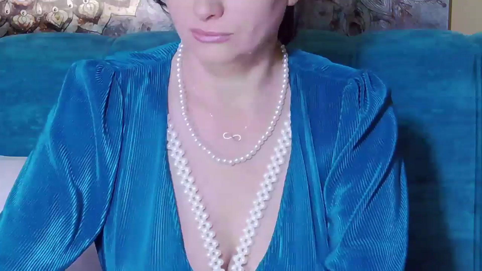 Gallery image thumbnail from ForeverChic's myfreecams stream on, 11/01/2024, 14:00 image 14 of 20