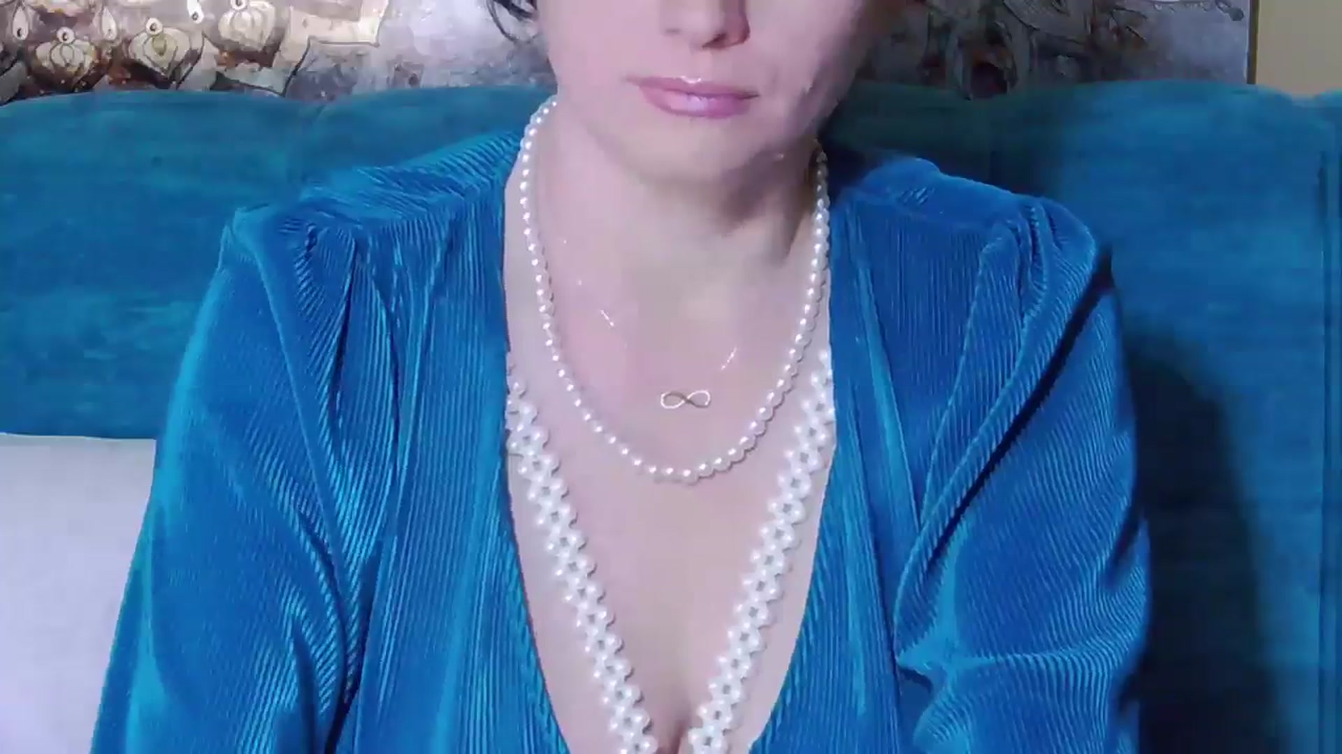 Gallery image thumbnail from ForeverChic's myfreecams stream on, 11/01/2024, 14:00 image 15 of 20