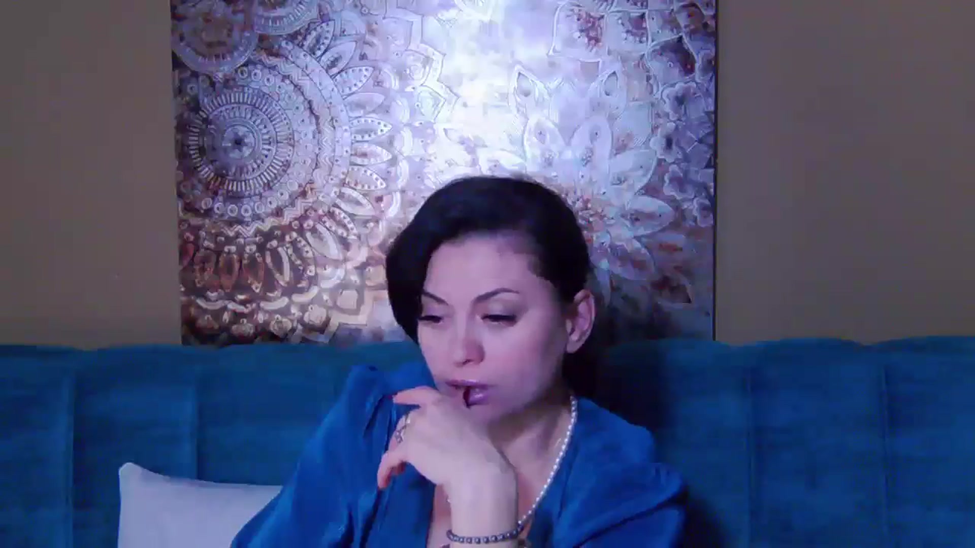 Gallery image thumbnail from ForeverChic's myfreecams stream on, 11/01/2024, 14:00 image 7 of 20