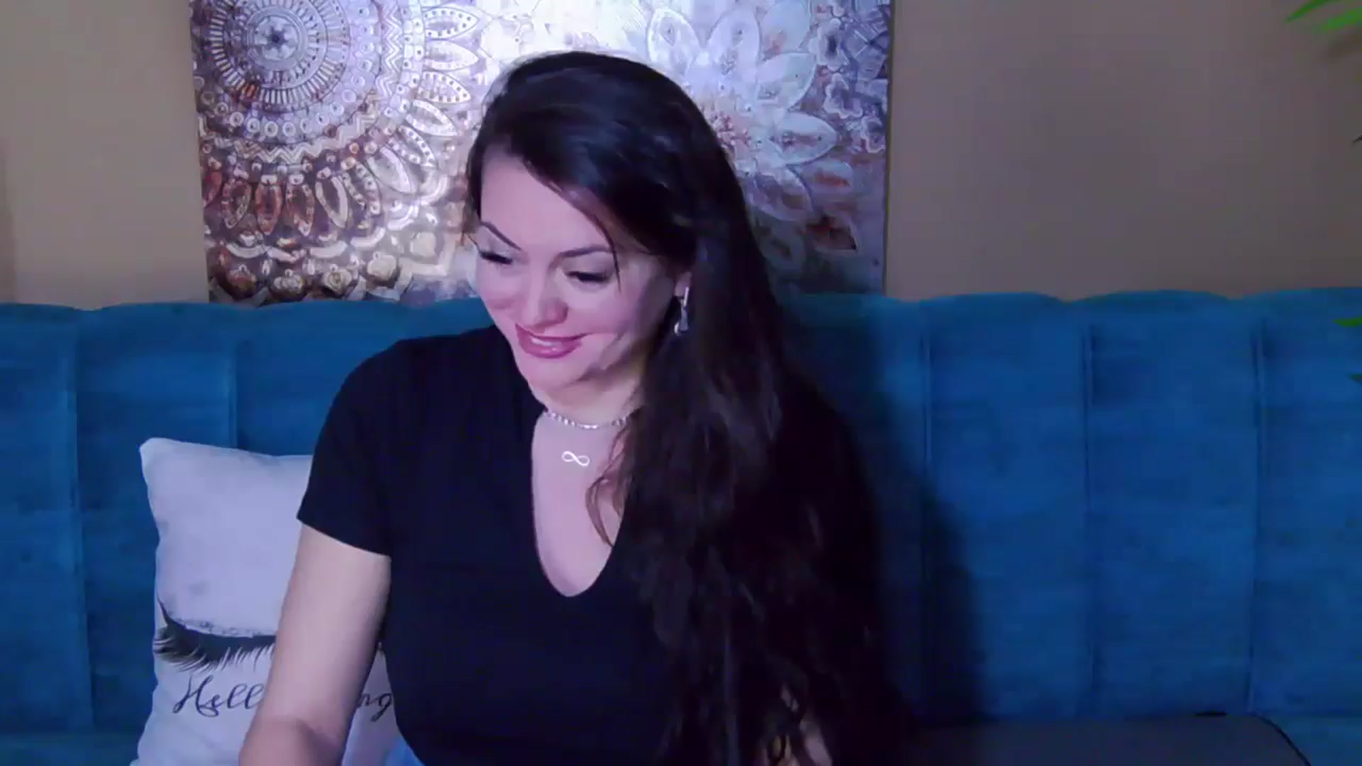 Gallery image thumbnail from ForeverChic's myfreecams stream on, 11/06/2024, 09:56 image 18 of 20
