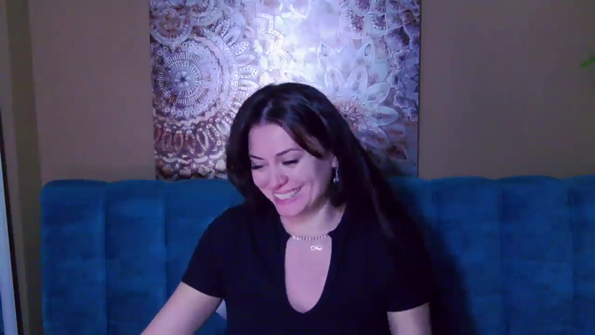 Gallery image thumbnail from ForeverChic's myfreecams stream on, 11/06/2024, 14:06 image 10 of 20