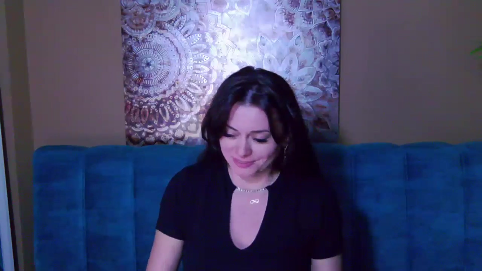 Gallery image thumbnail from ForeverChic's myfreecams stream on, 11/06/2024, 14:06 image 9 of 20