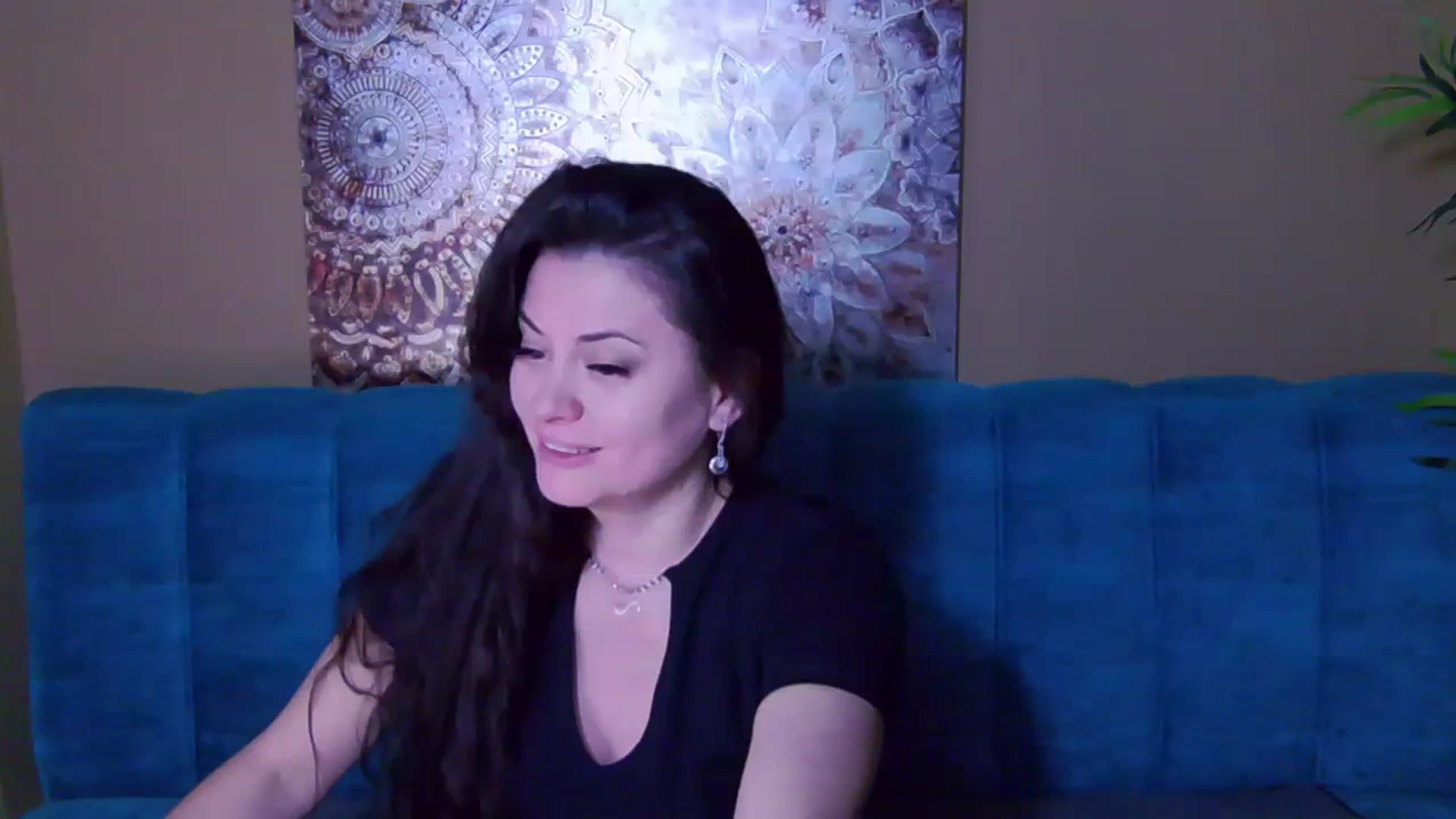 Gallery image thumbnail from ForeverChic's myfreecams stream on, 11/06/2024, 14:06 image 14 of 20