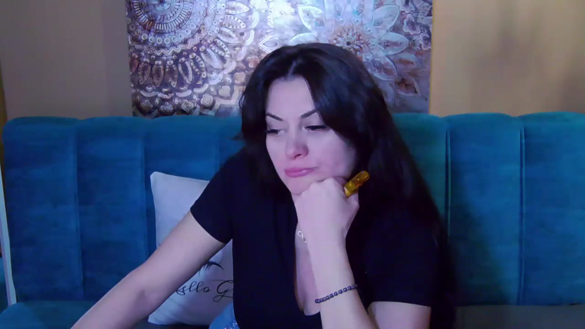 Gallery image thumbnail from ForeverChic's myfreecams stream on, 11/06/2024, 14:06 image 2 of 20