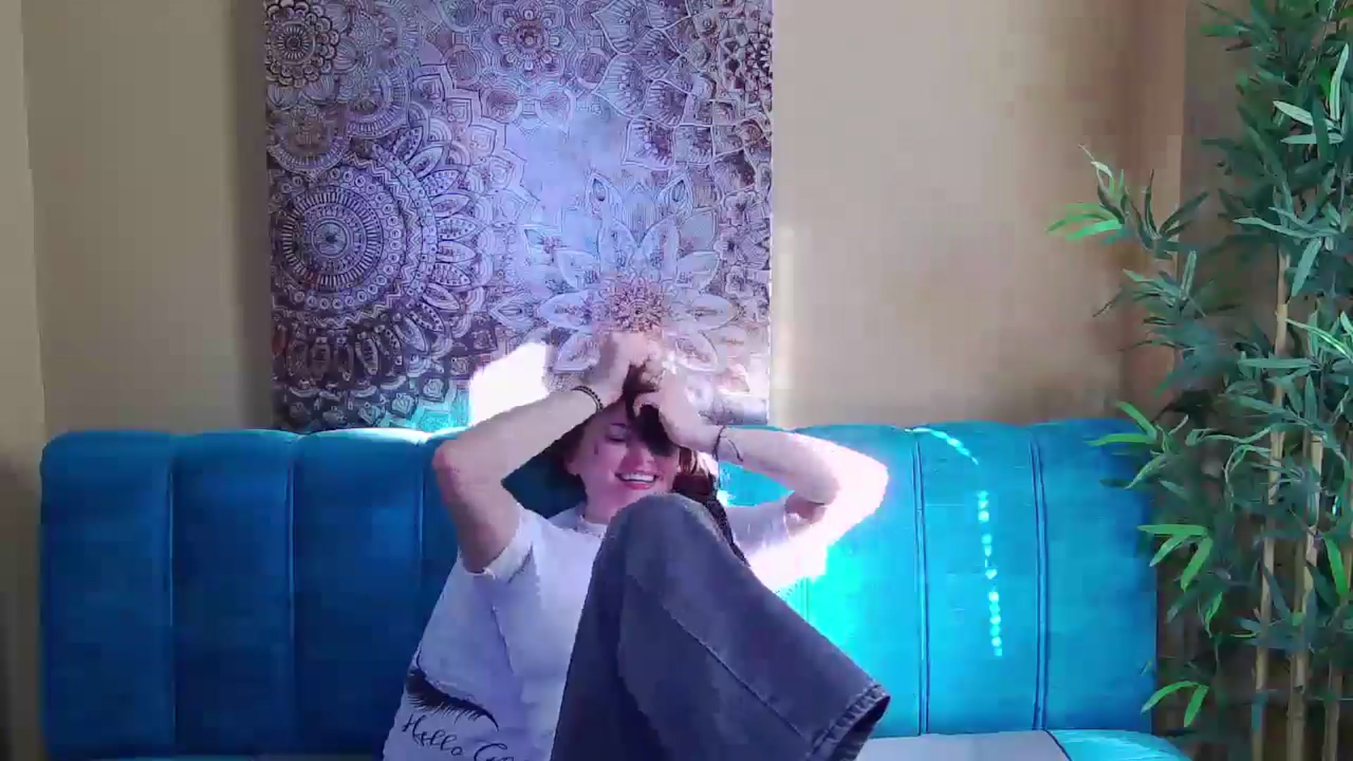 Gallery image thumbnail from ForeverChic's myfreecams stream on, 11/07/2024, 12:39 image 10 of 20