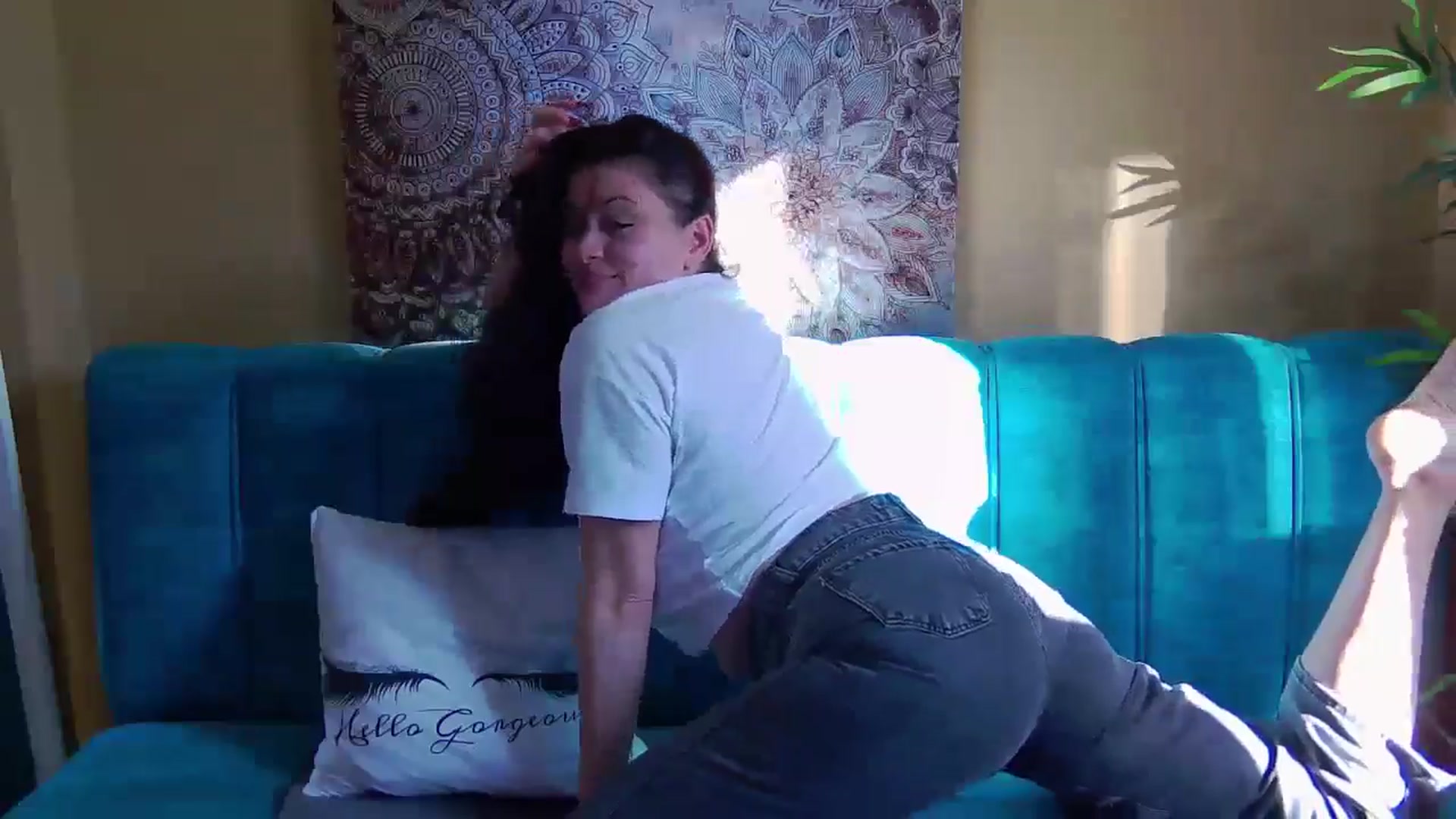 Gallery image thumbnail from ForeverChic's myfreecams stream on, 11/07/2024, 12:39 image 16 of 20