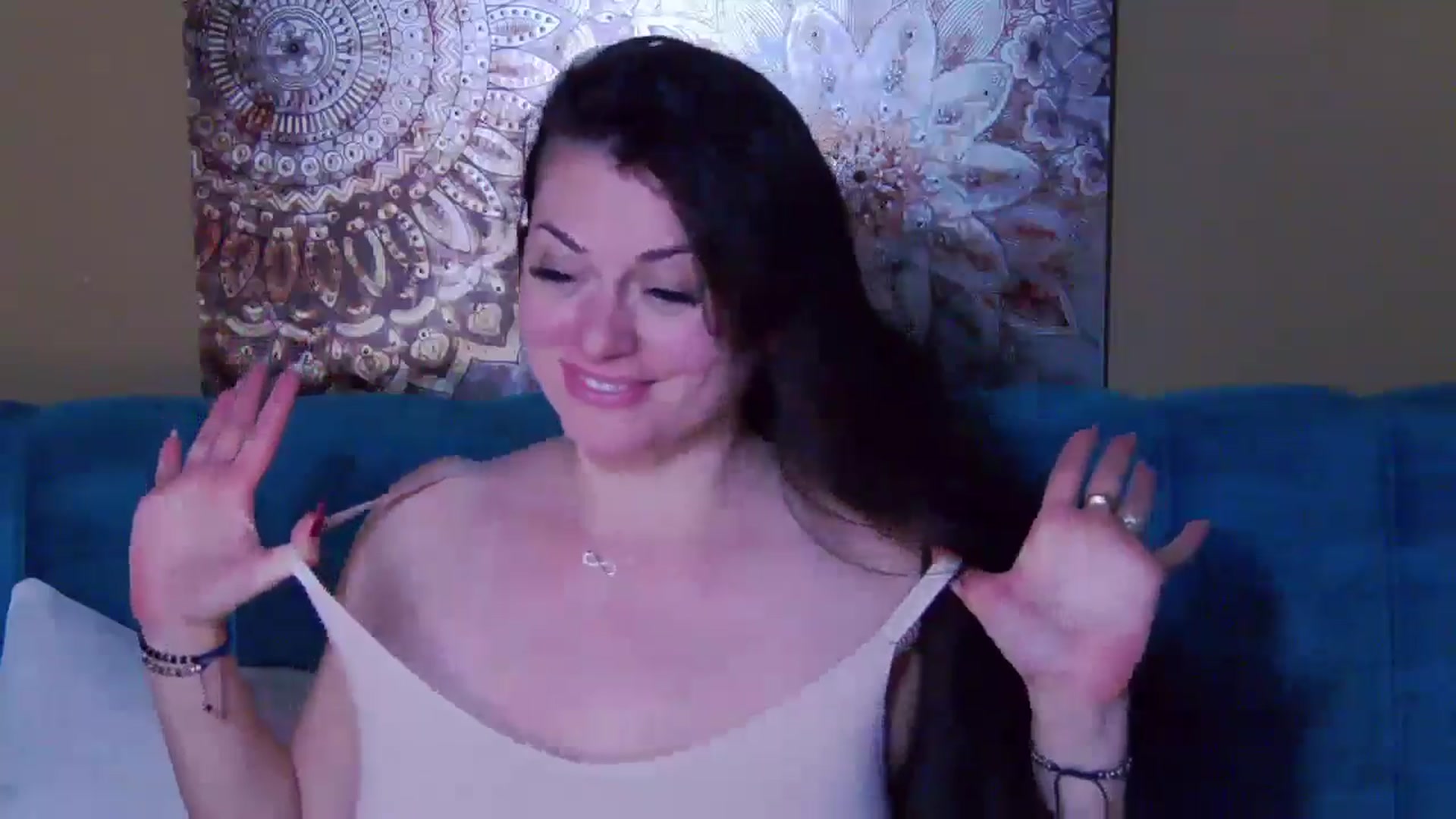 Gallery image thumbnail from ForeverChic's myfreecams stream on, 11/07/2024, 16:38 image 8 of 20