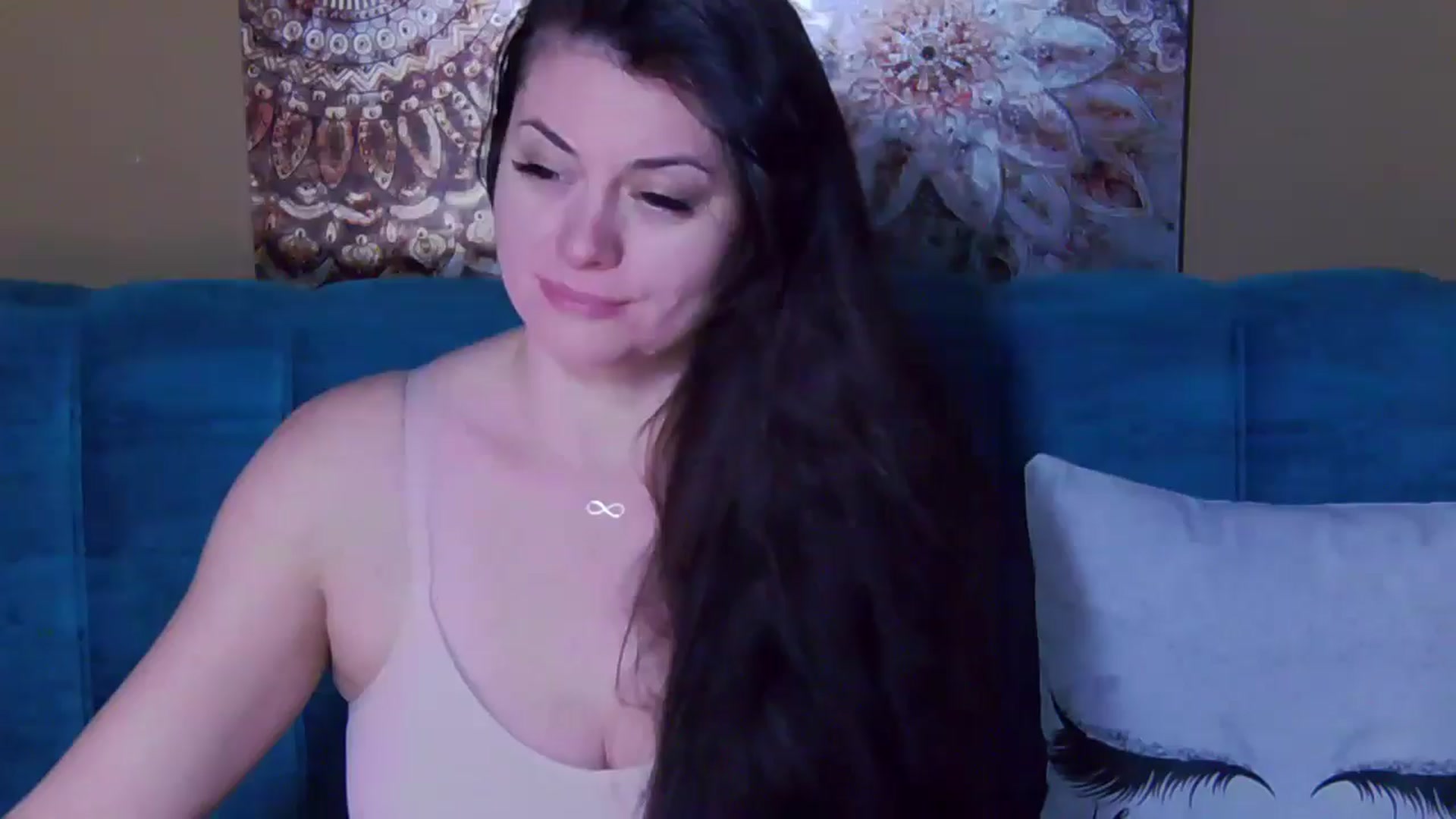 Gallery image thumbnail from ForeverChic's myfreecams stream on, 11/07/2024, 16:38 image 15 of 20