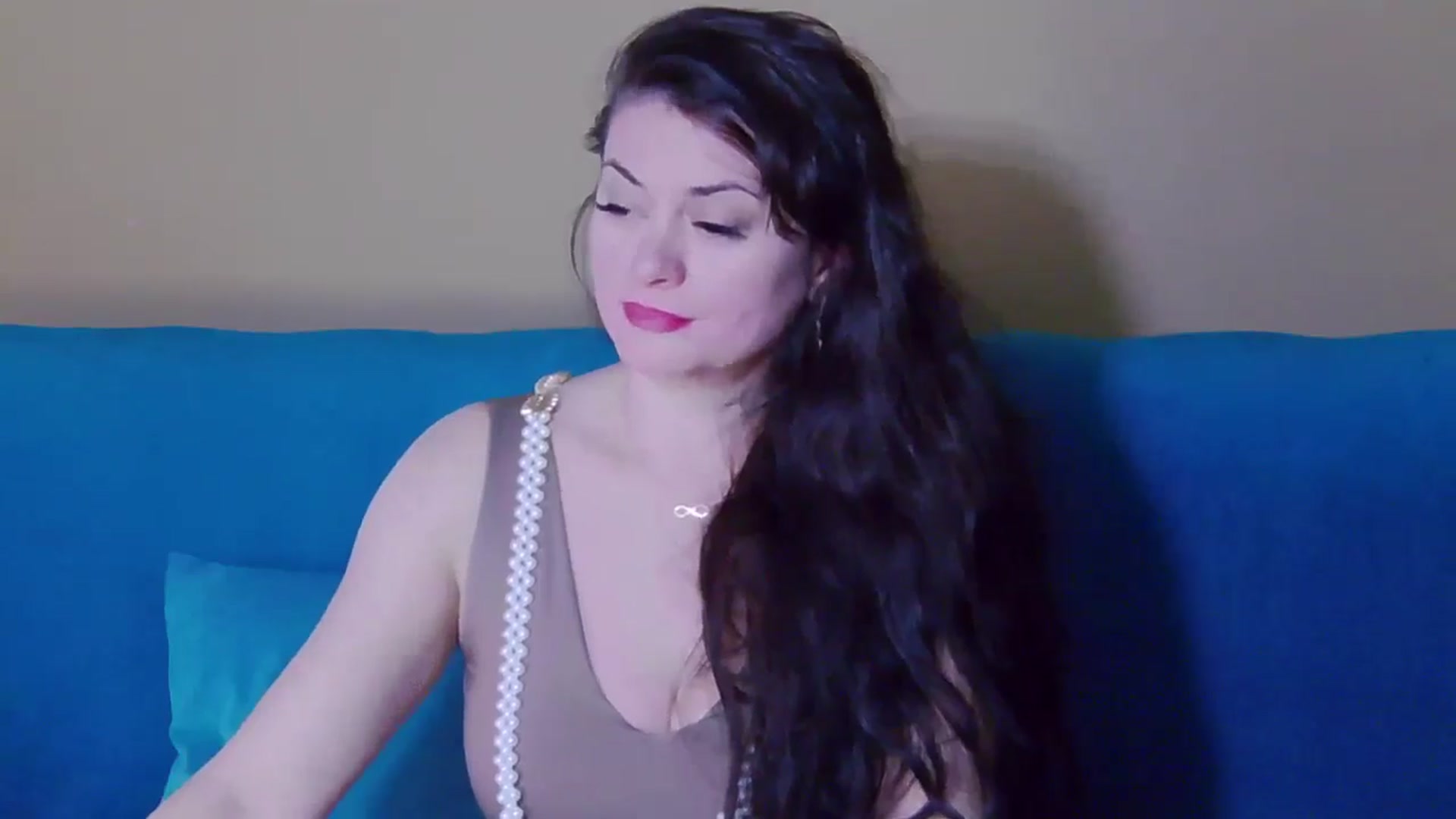 Gallery image thumbnail from ForeverChic's myfreecams stream on, 11/17/2024, 07:17 image 7 of 20
