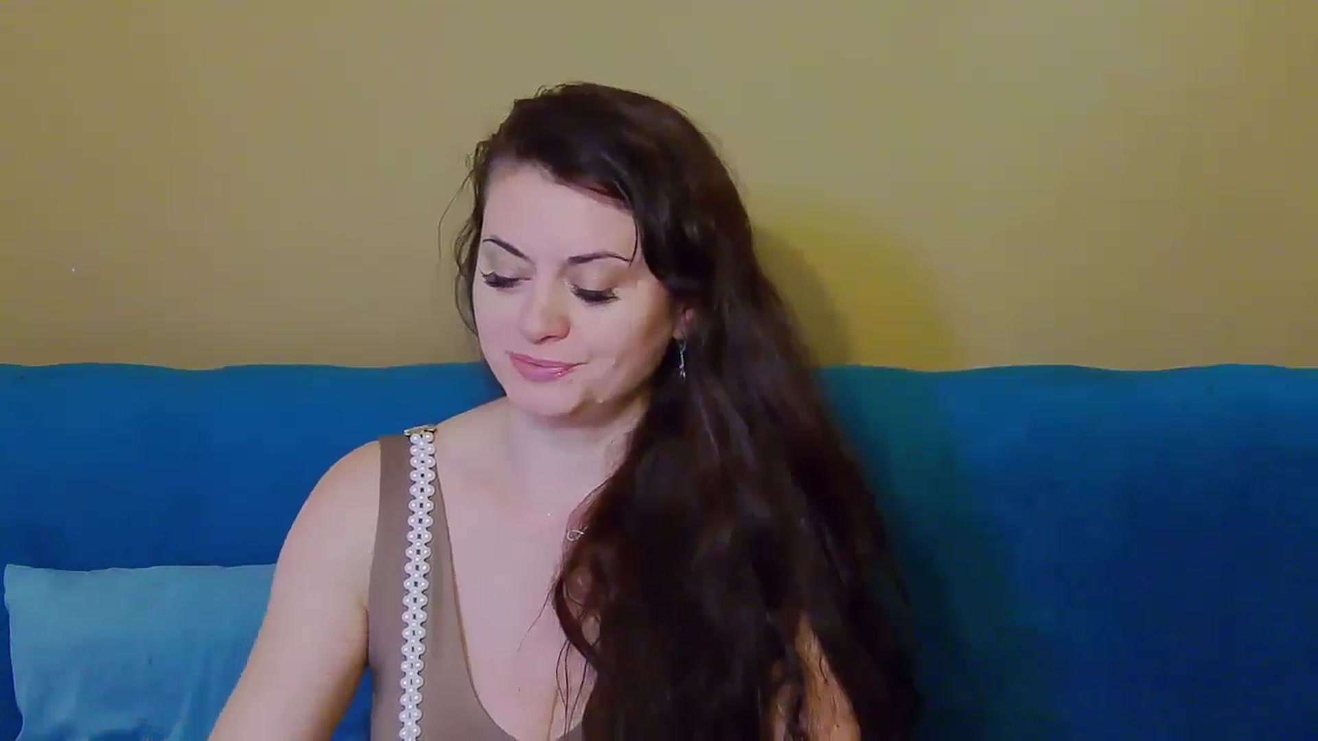 Gallery image thumbnail from ForeverChic's myfreecams stream on, 11/17/2024, 10:50 image 20 of 20
