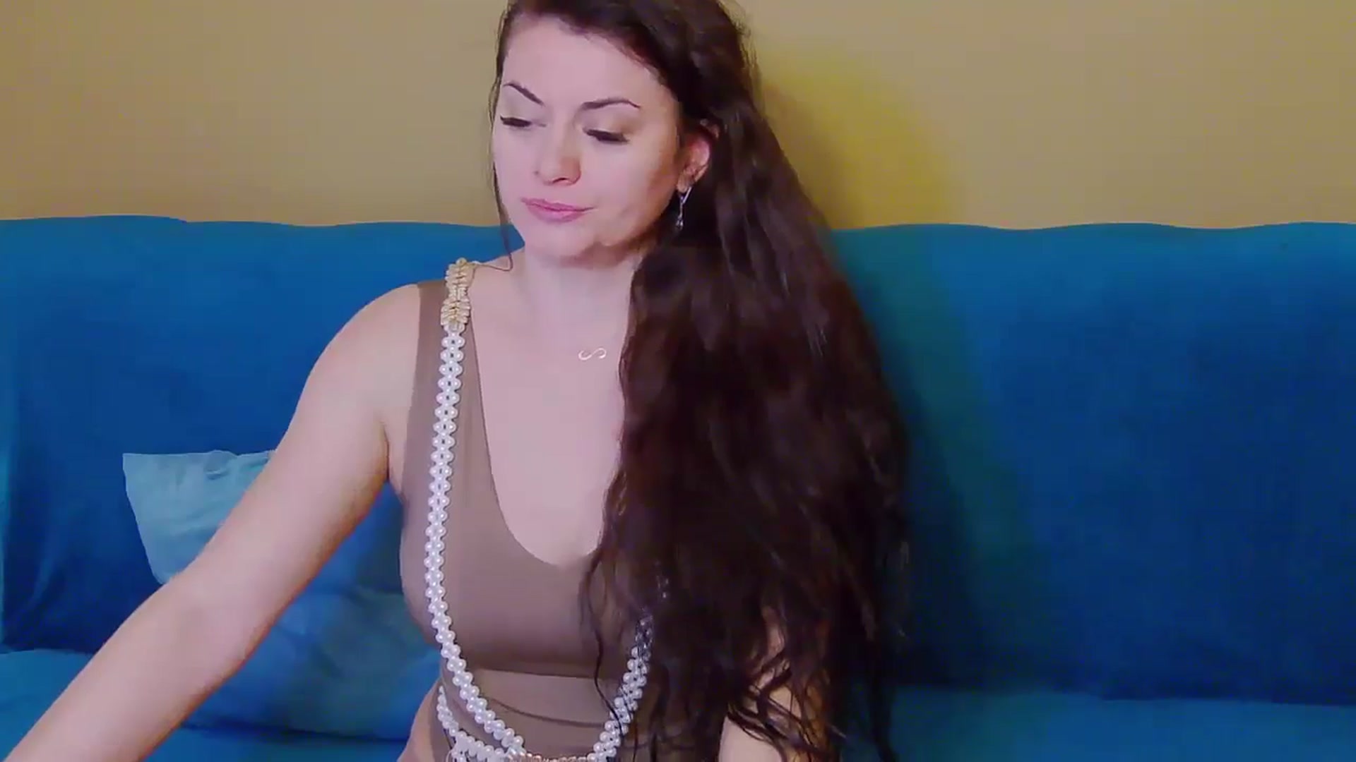 Gallery image thumbnail from ForeverChic's myfreecams stream on, 11/17/2024, 11:31 image 6 of 20