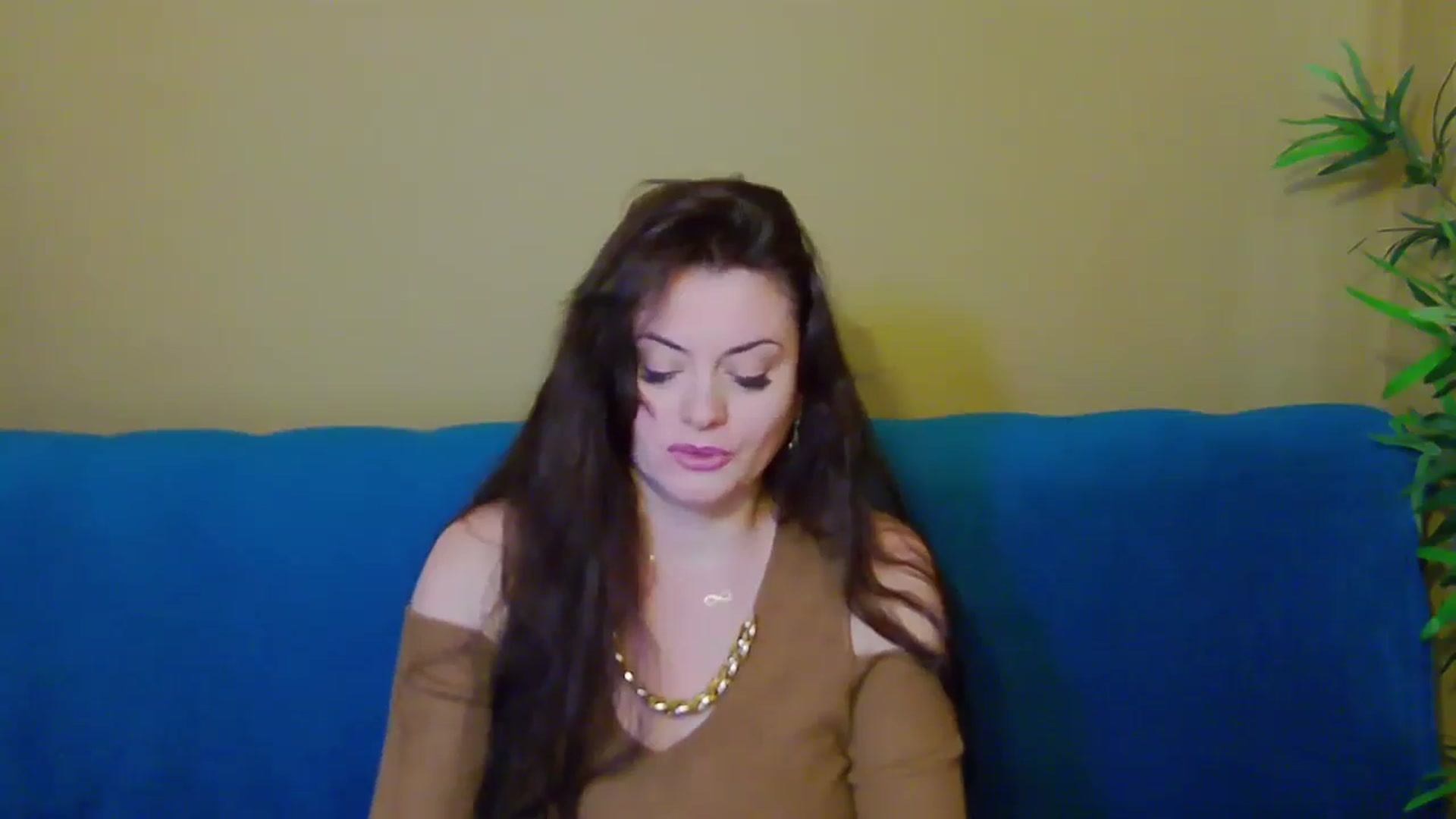 Gallery image thumbnail from ForeverChic's myfreecams stream on, 11/20/2024, 12:21 image 2 of 20